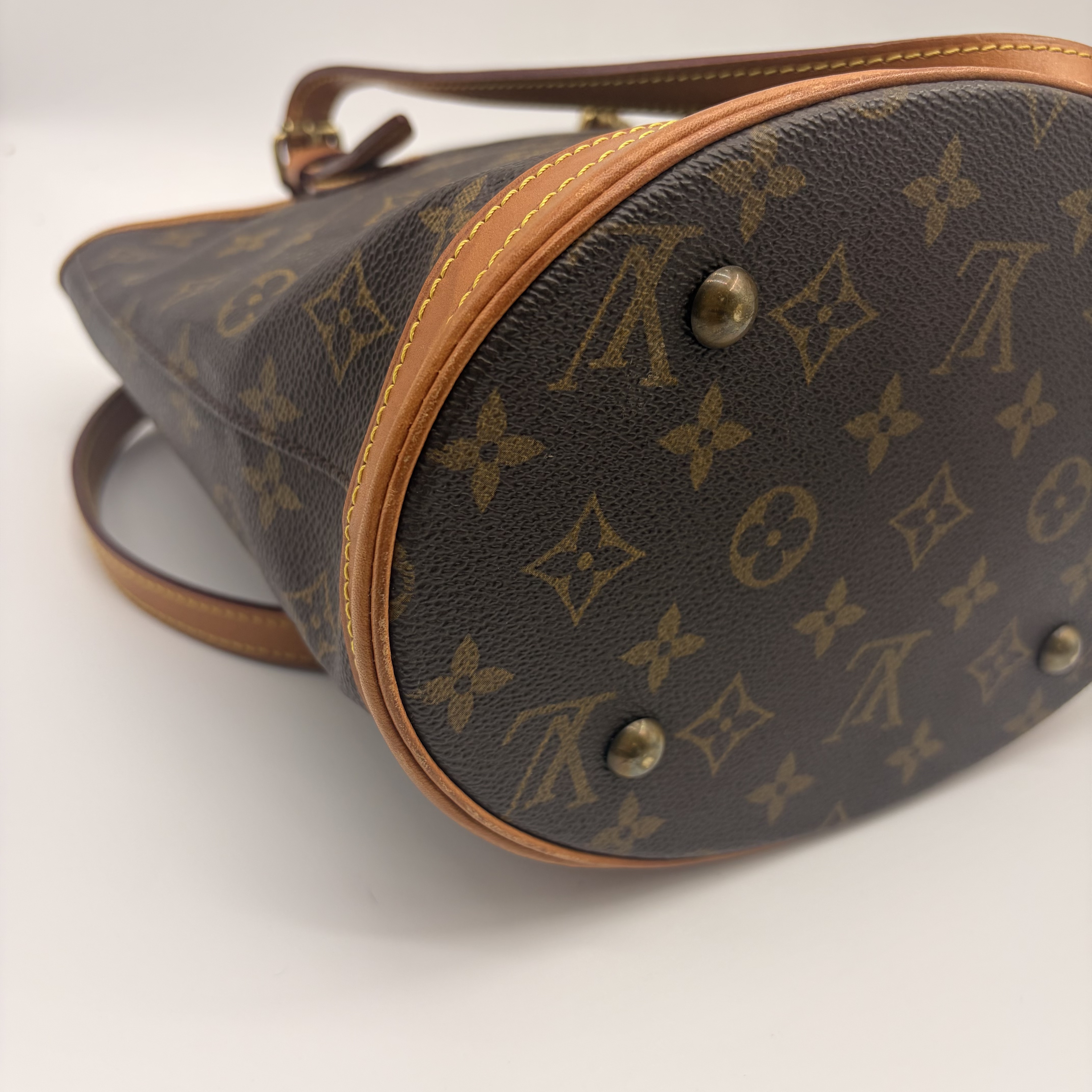 【*Shipped from: China*】LOUIS VUITTON Bucket PU Handbag — view 5