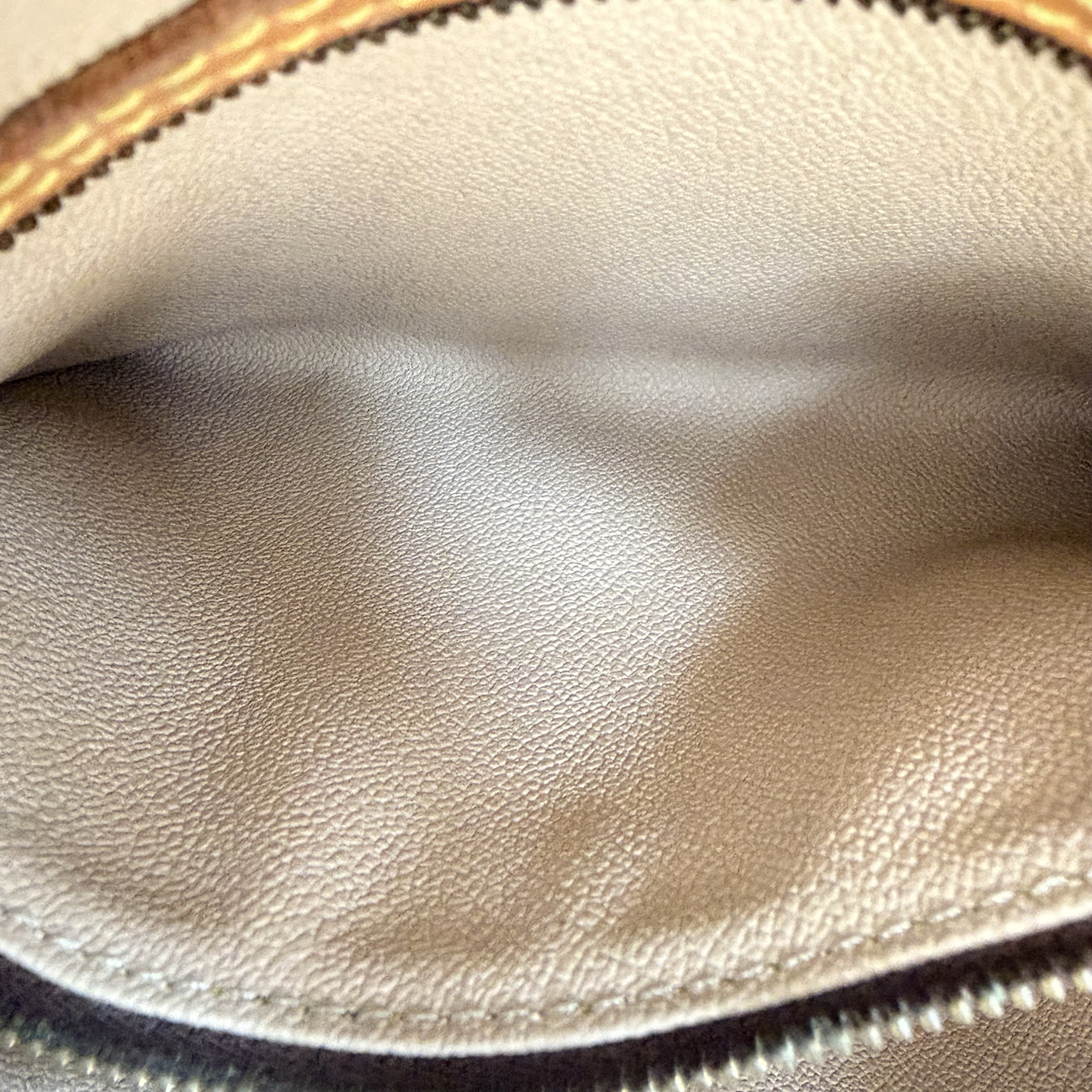 【*Shipped from: China*】LOUIS VUITTON Bucket PU Handbag — view 8