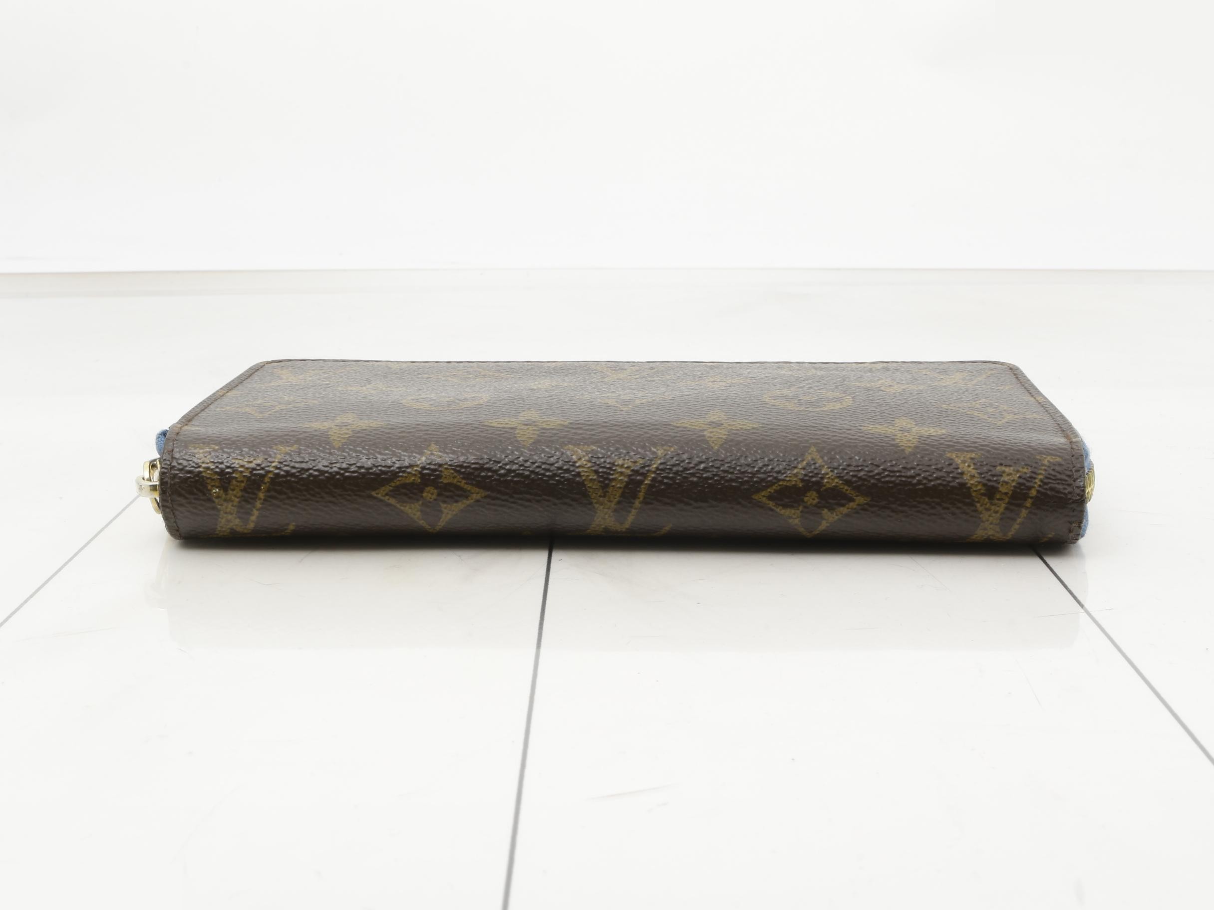 Monogram Zippy Wallet, Blue Jean, Round Zipper Long Wallet — view 3