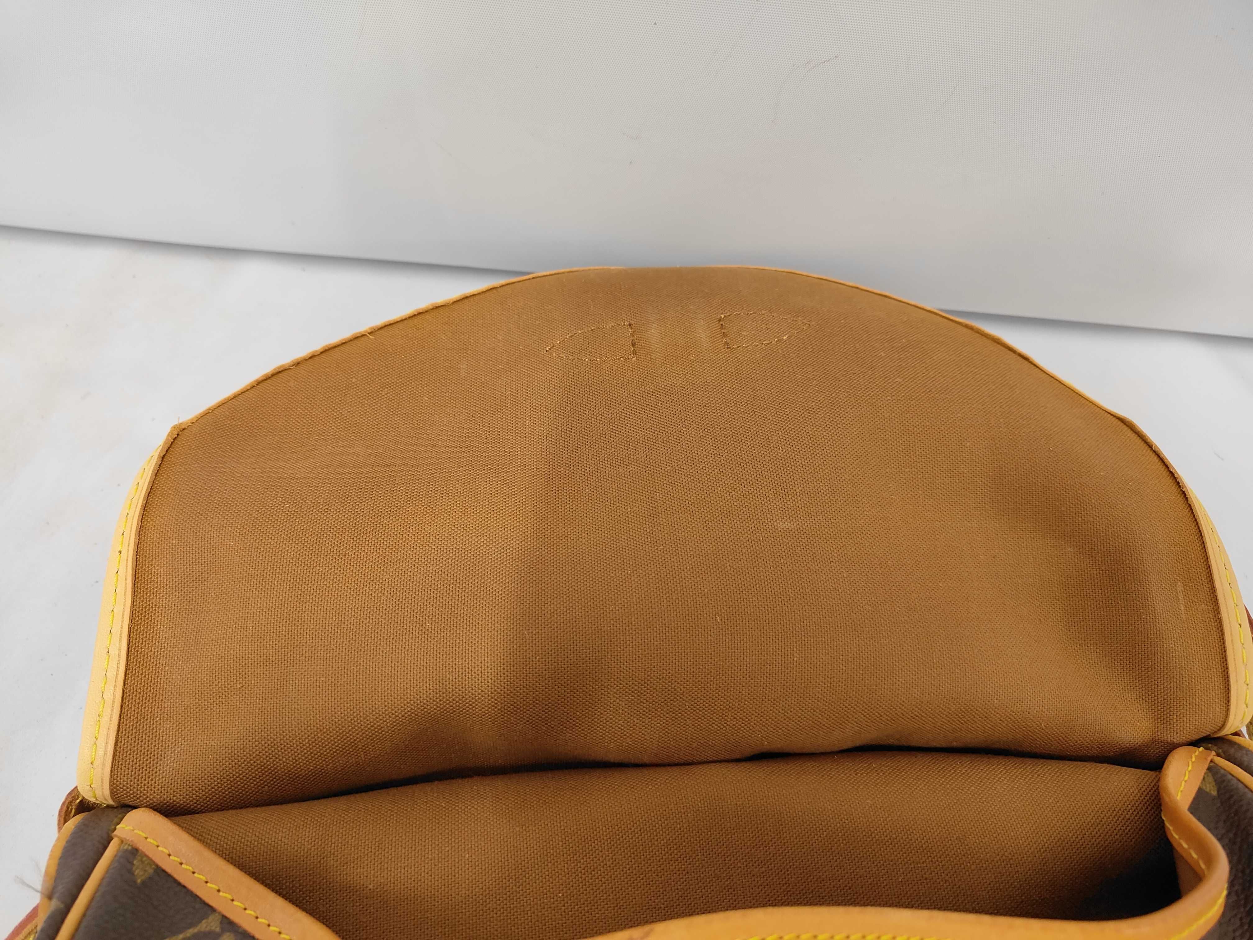 M42256 Monogram Saumur 28 Shoulder Bag — view 11
