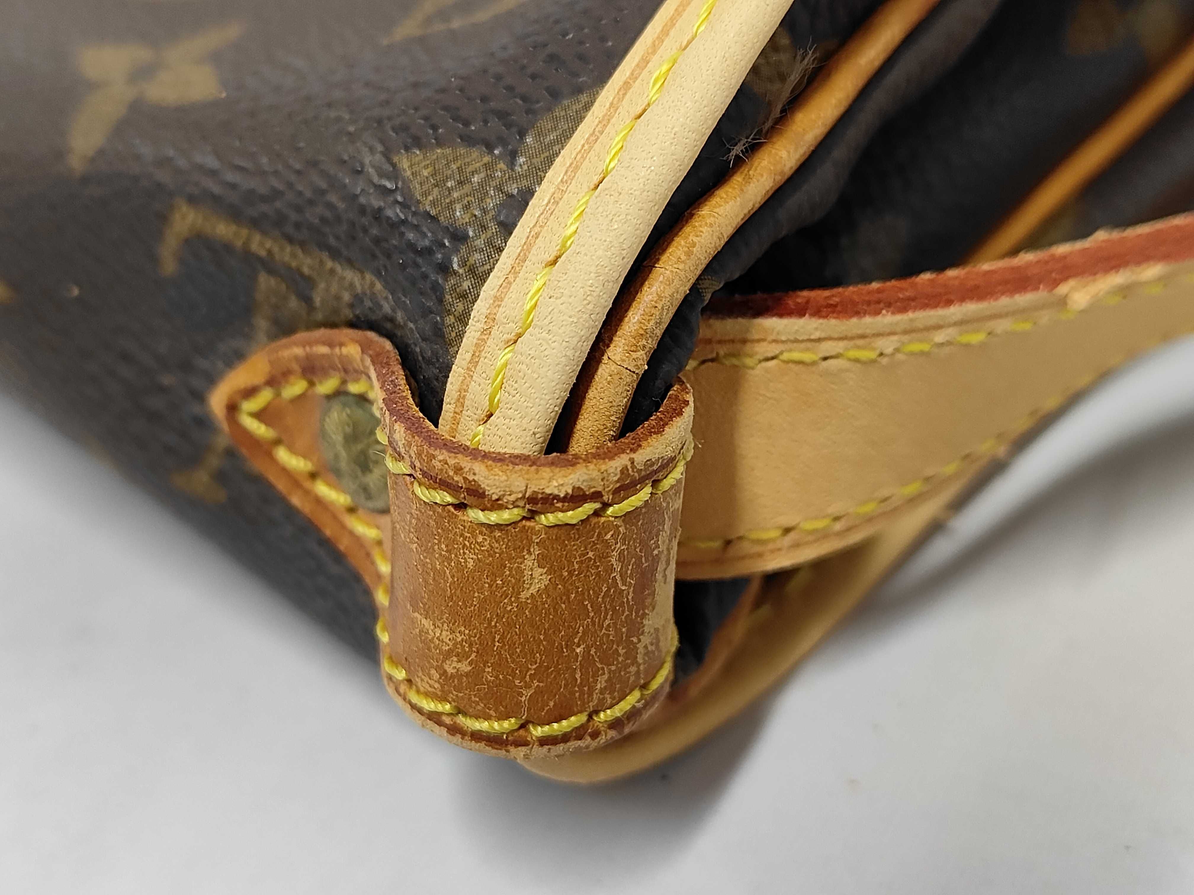 M42256 Monogram Saumur 28 Shoulder Bag — view 7