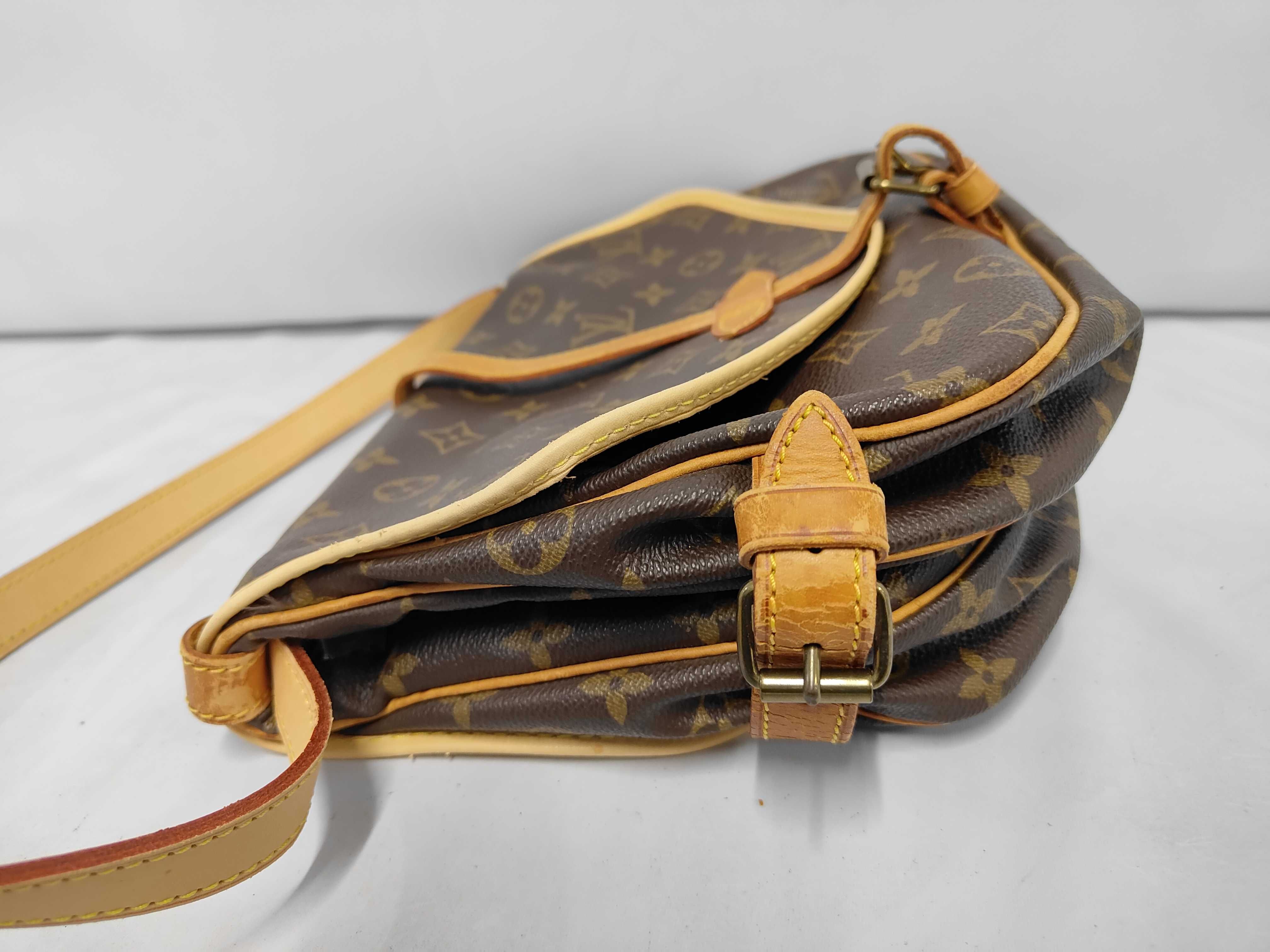 M42256 Monogram Saumur 28 Shoulder Bag — view 8