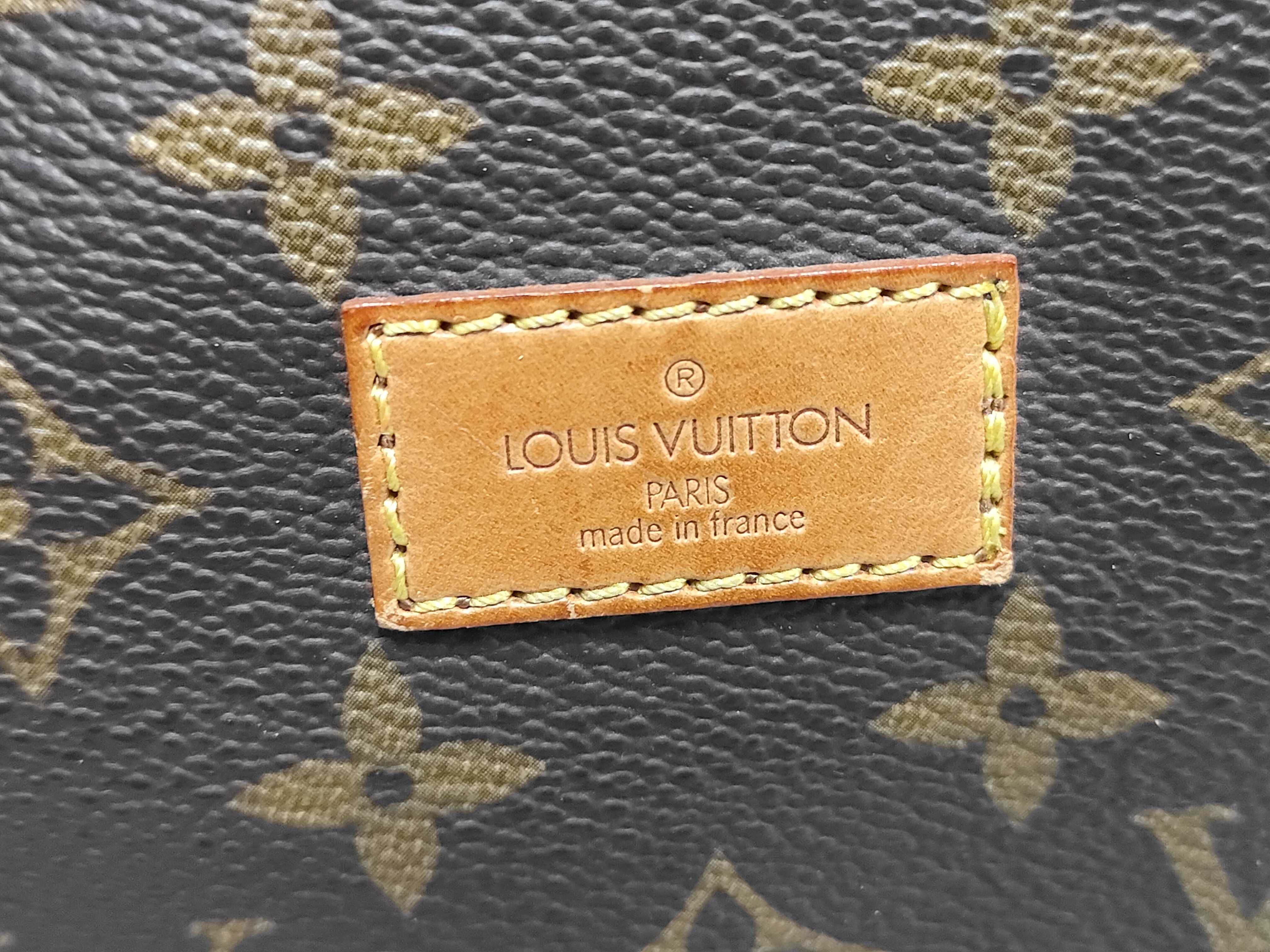 M42256 Monogram Saumur 28 Shoulder Bag — view 9
