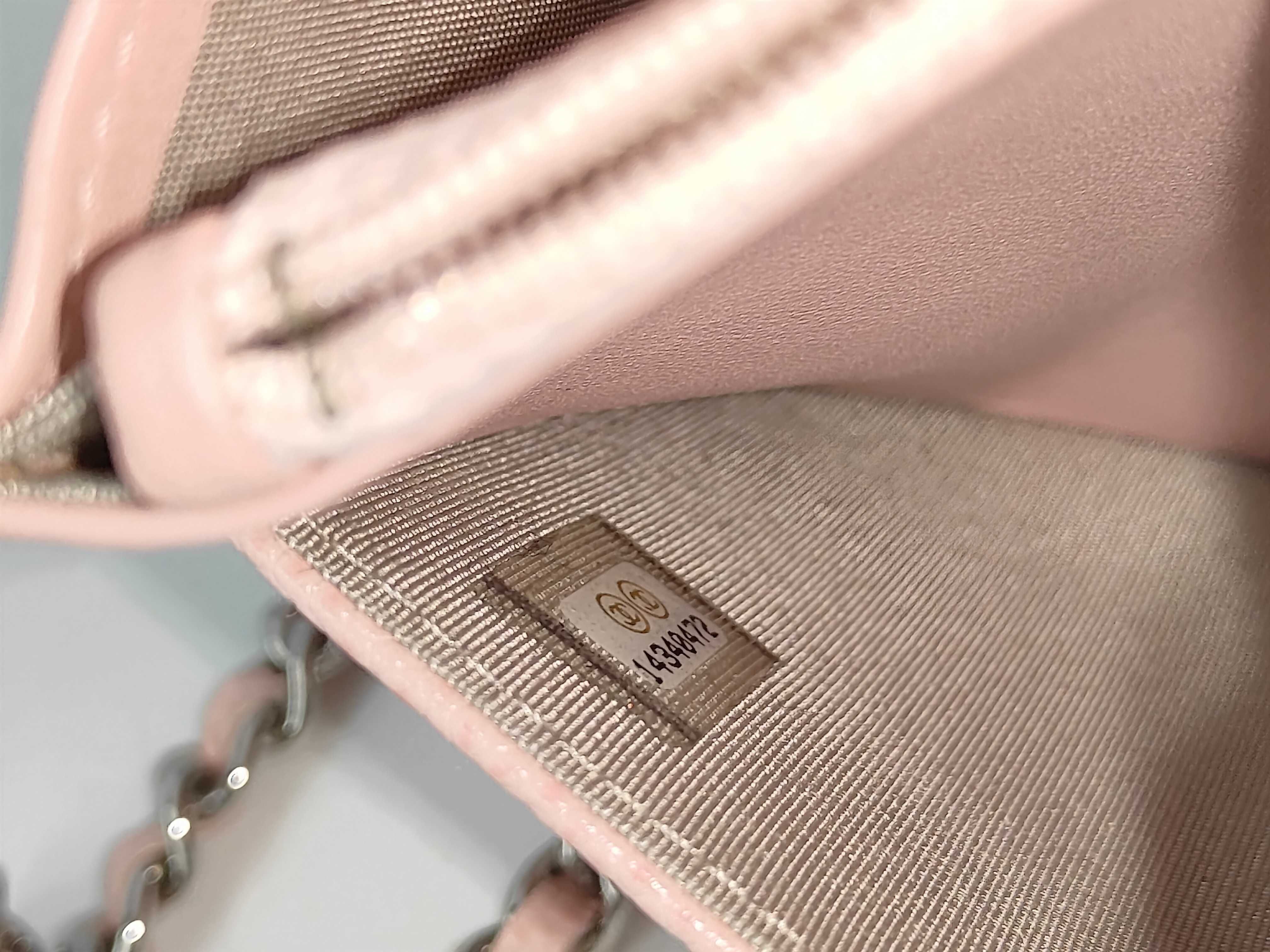 Chain Wallet, Pink Caviar Leather, Coco Mark — view 12
