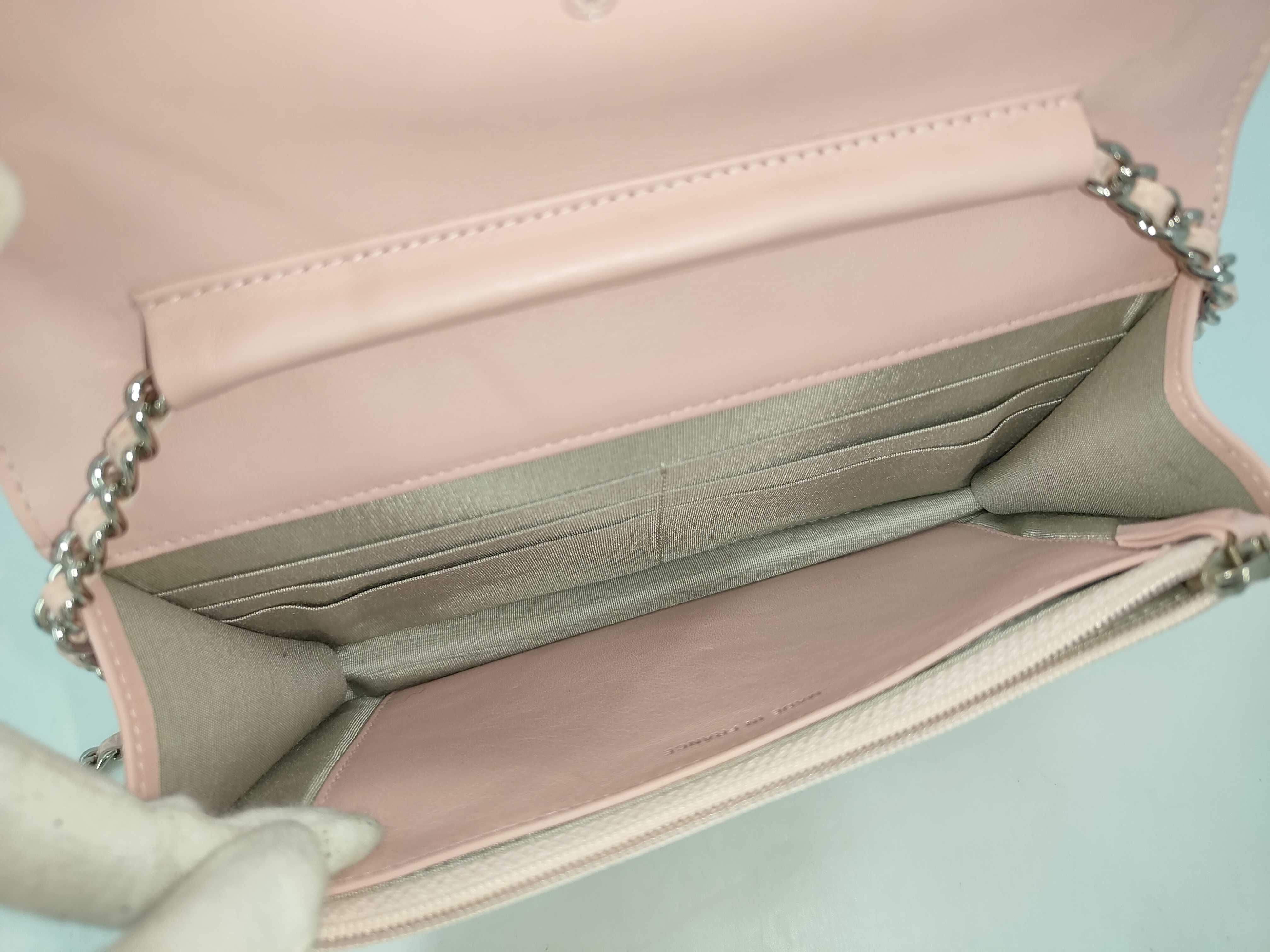 Chain Wallet, Pink Caviar Leather, Coco Mark — view 10