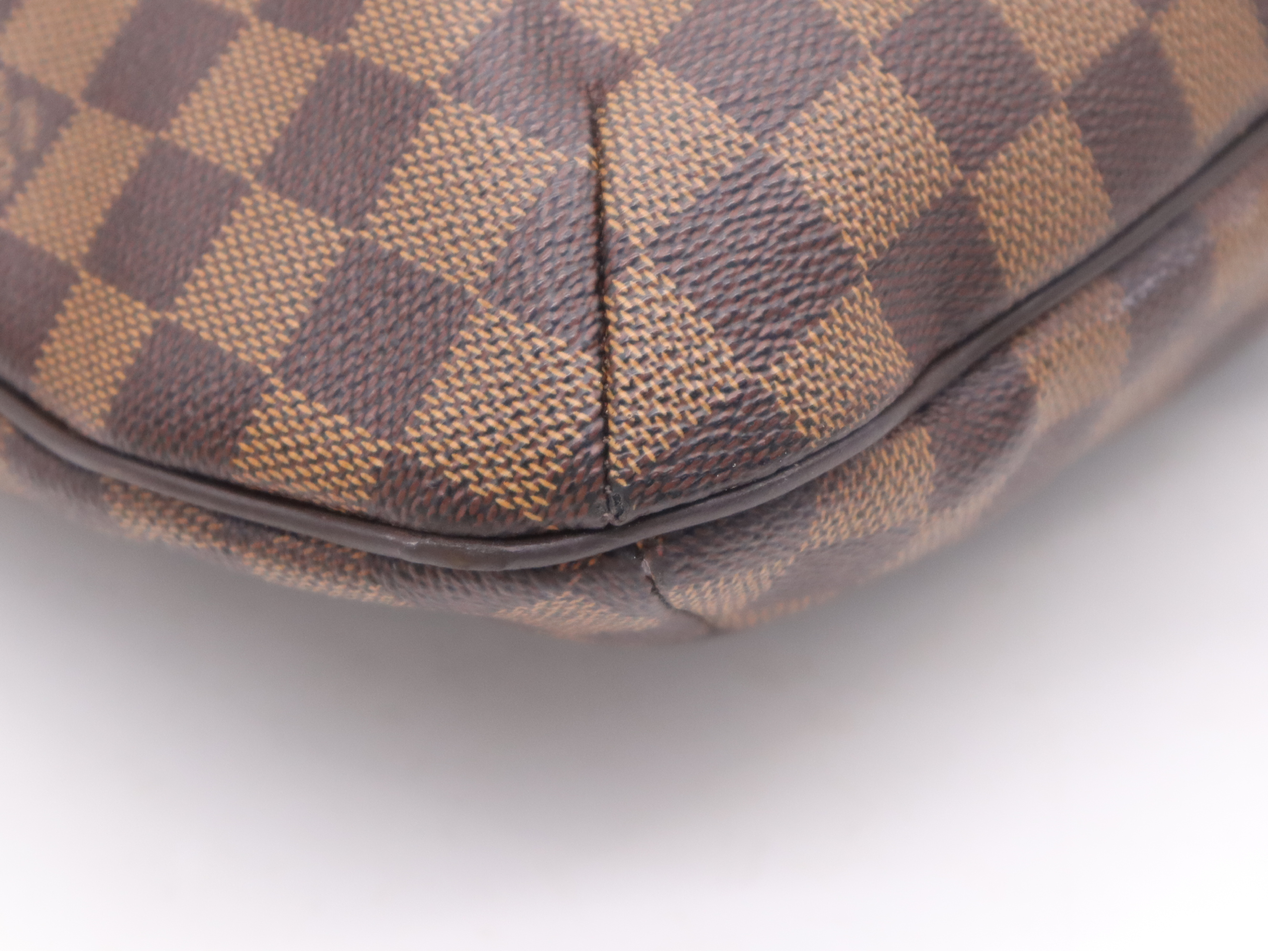 N42250 Damier Bloomsbury GM Shoulder Bag — view 10