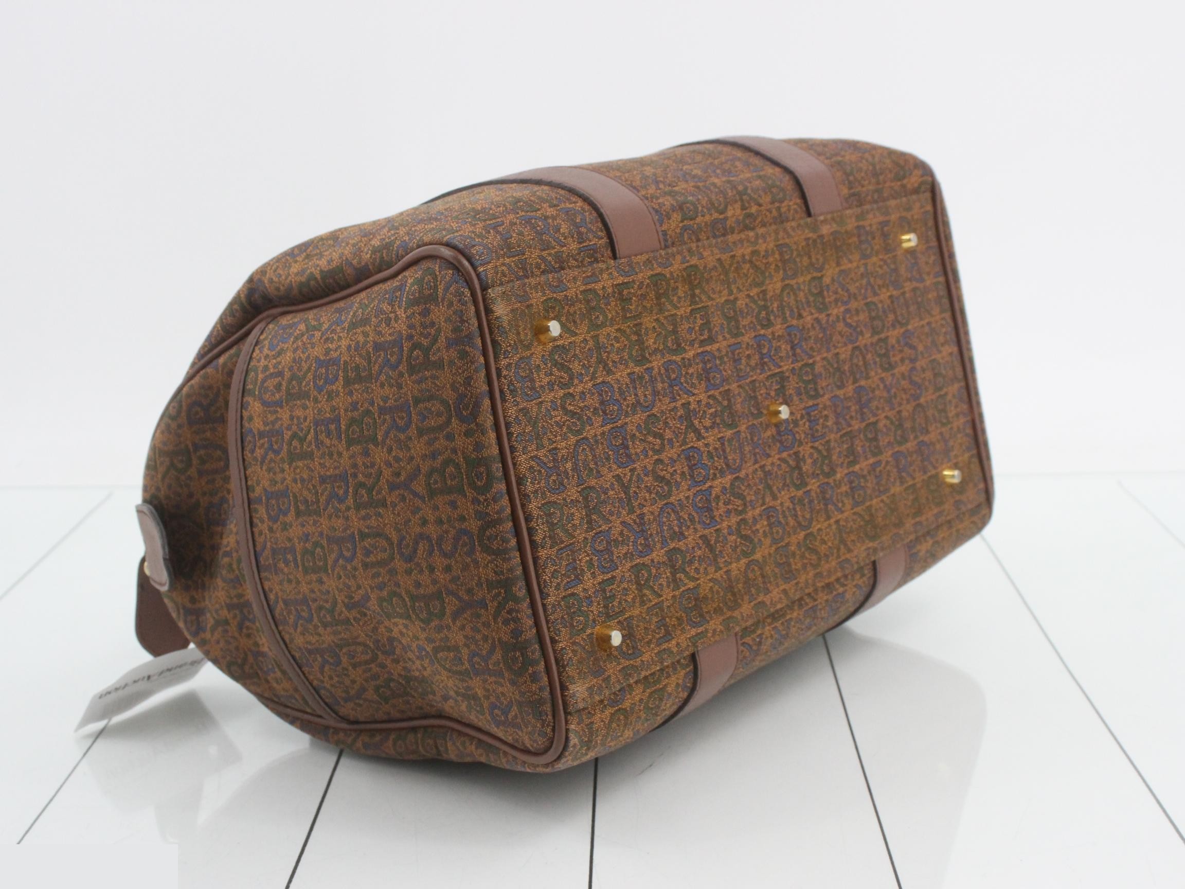 handbags for men and women, available in brown, blue, and green, featuring a horse logo. — view 5