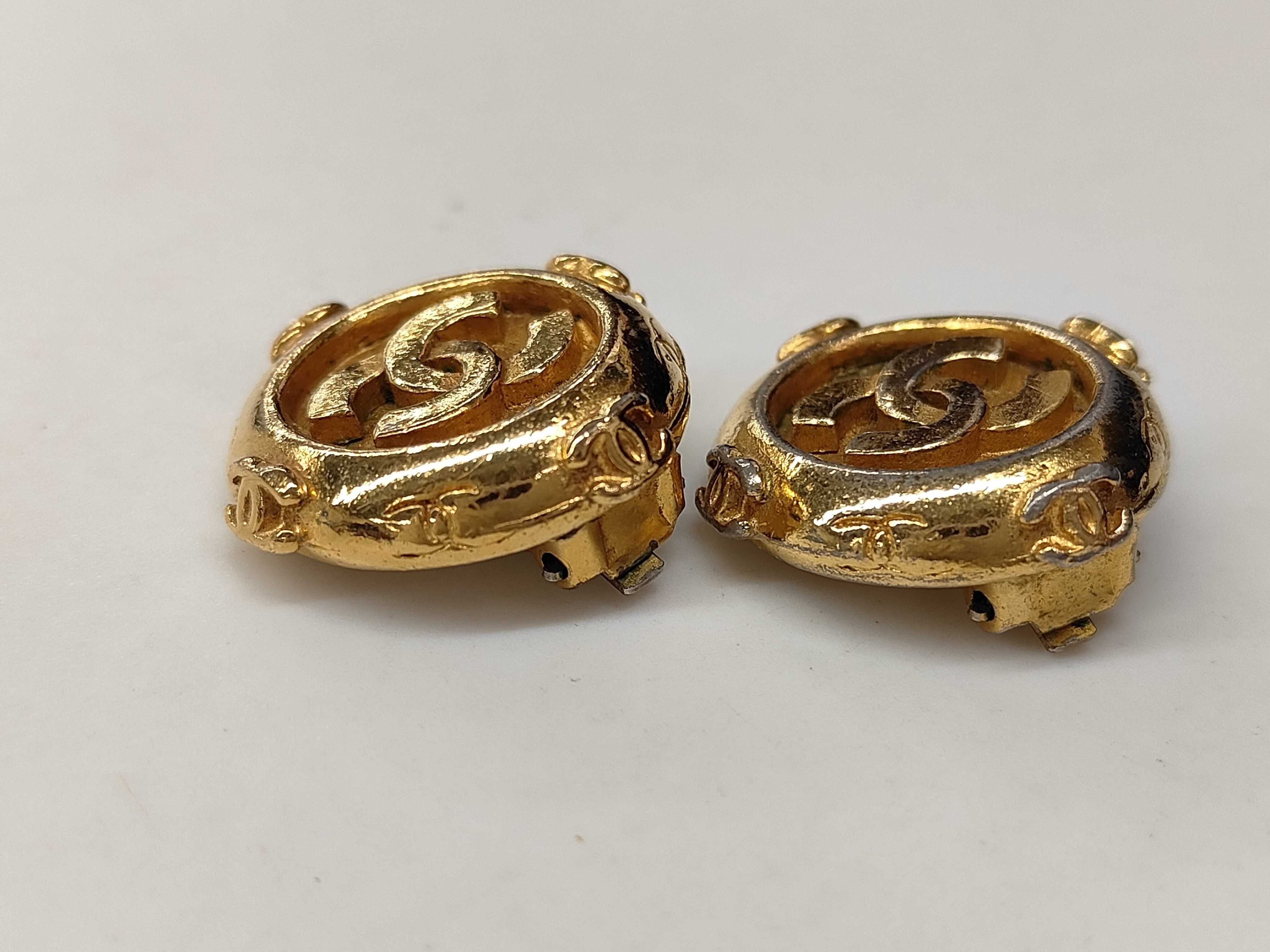 earrings — view 3