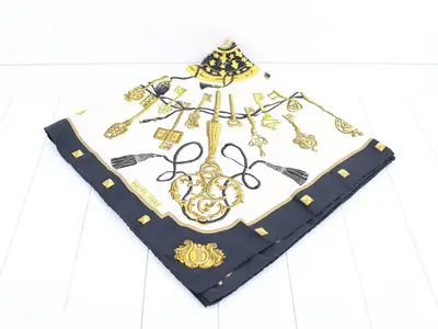 Carre 90 Key Pattern Scarf
