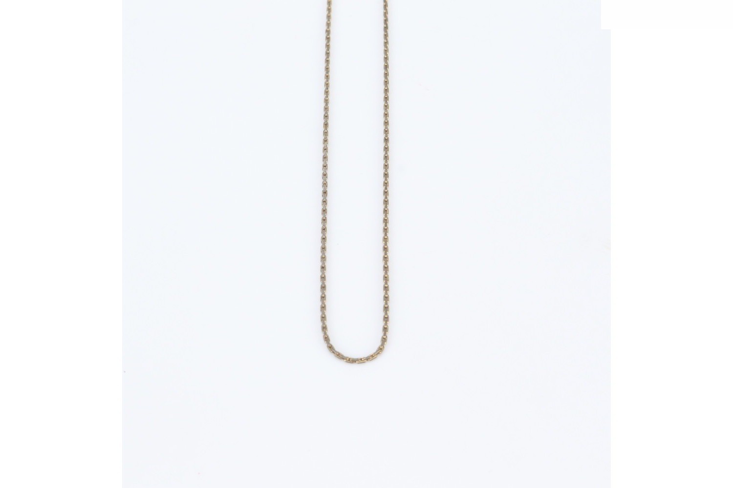 Gold necklace pendant accessory, chain approximately 44cm long. — view 4