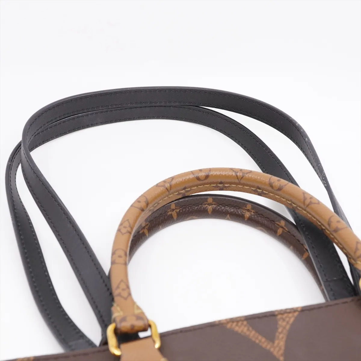 Giant Monogram Reverse OnTheGo MM M45321 FP1200 Brown Tote Bag. Includes dust bag. — view 8