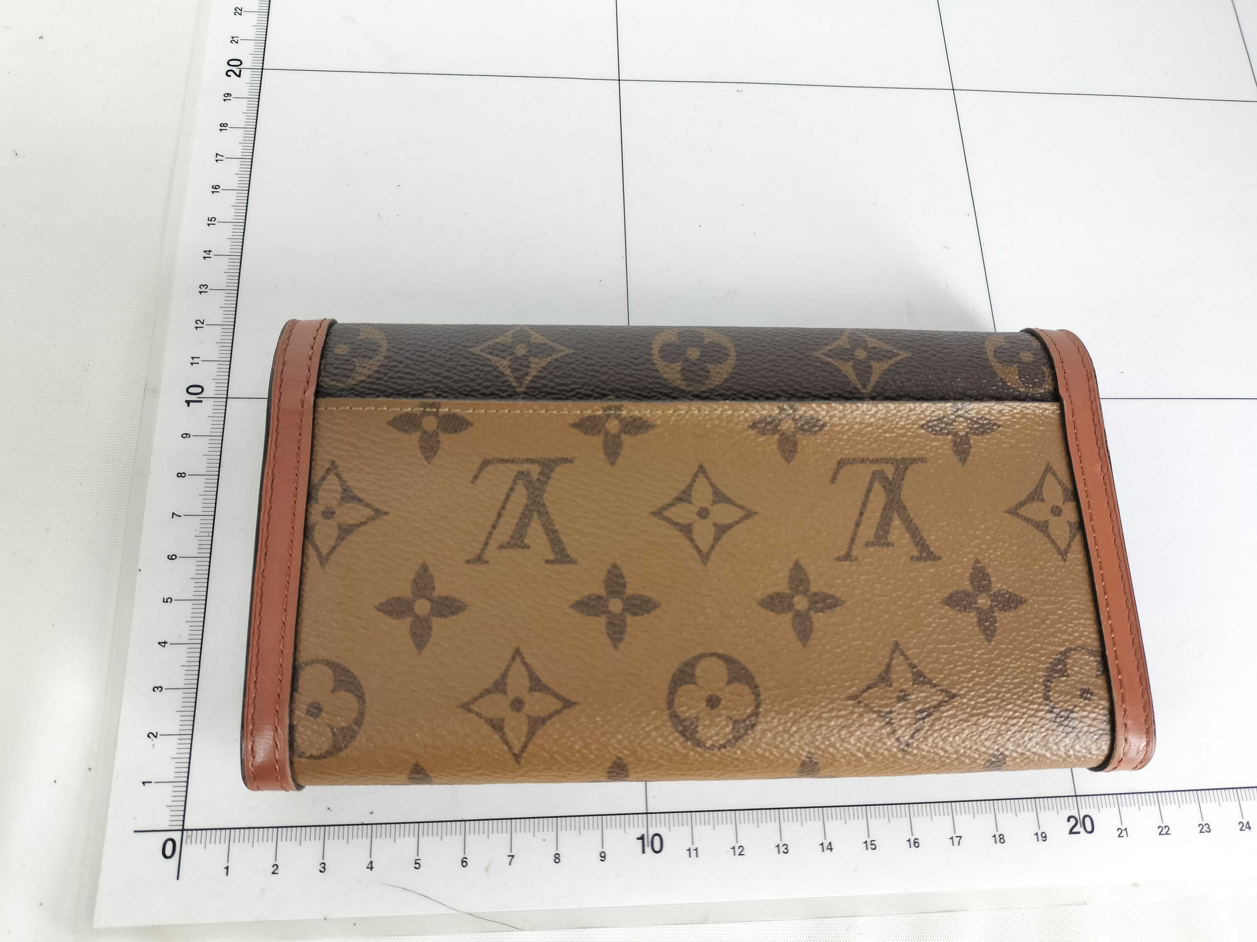 M46645 Portefeuille Sarah Dauphine Wallet — view 13