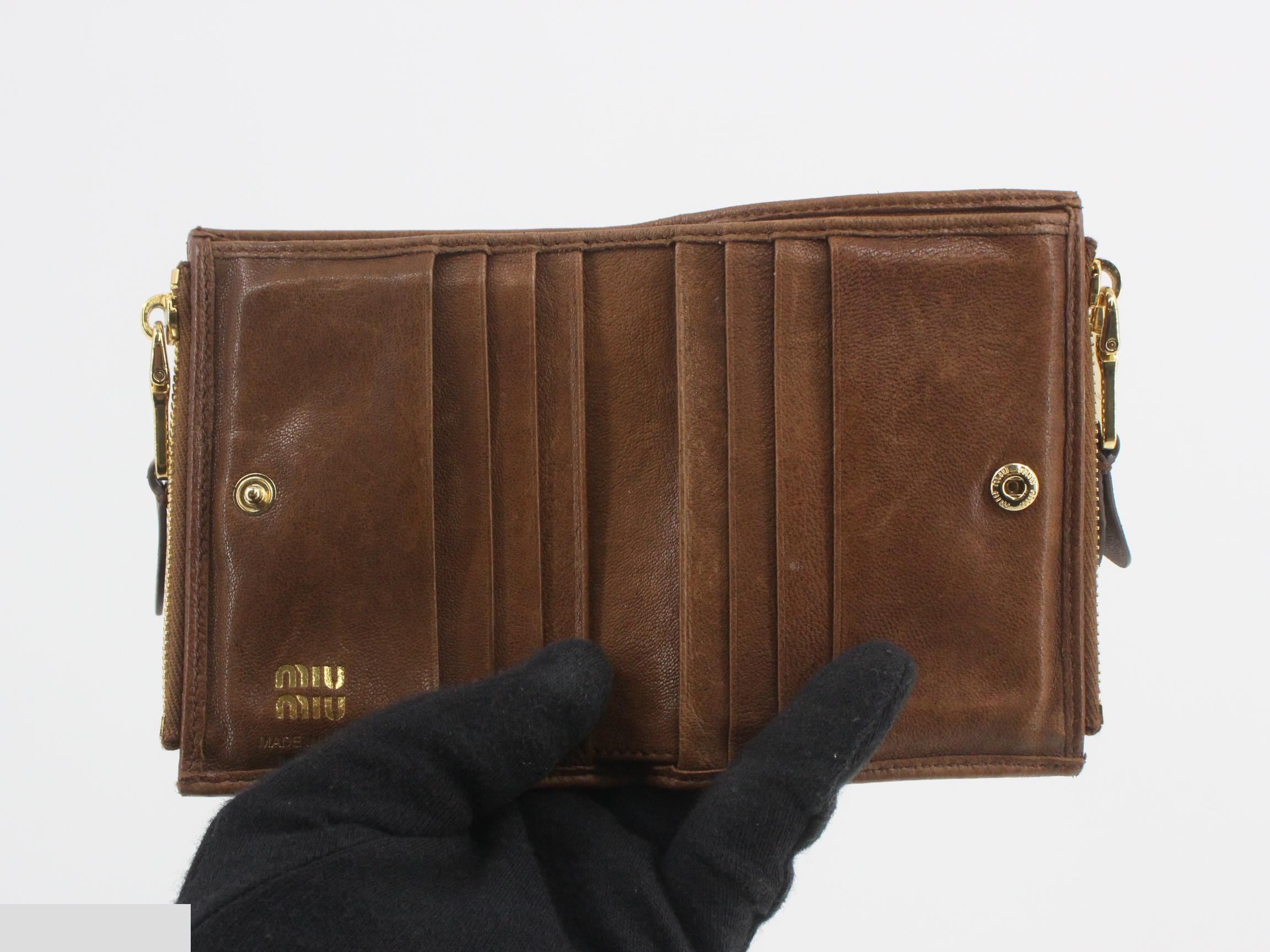Leather bi-fold wallet, brown — view 4