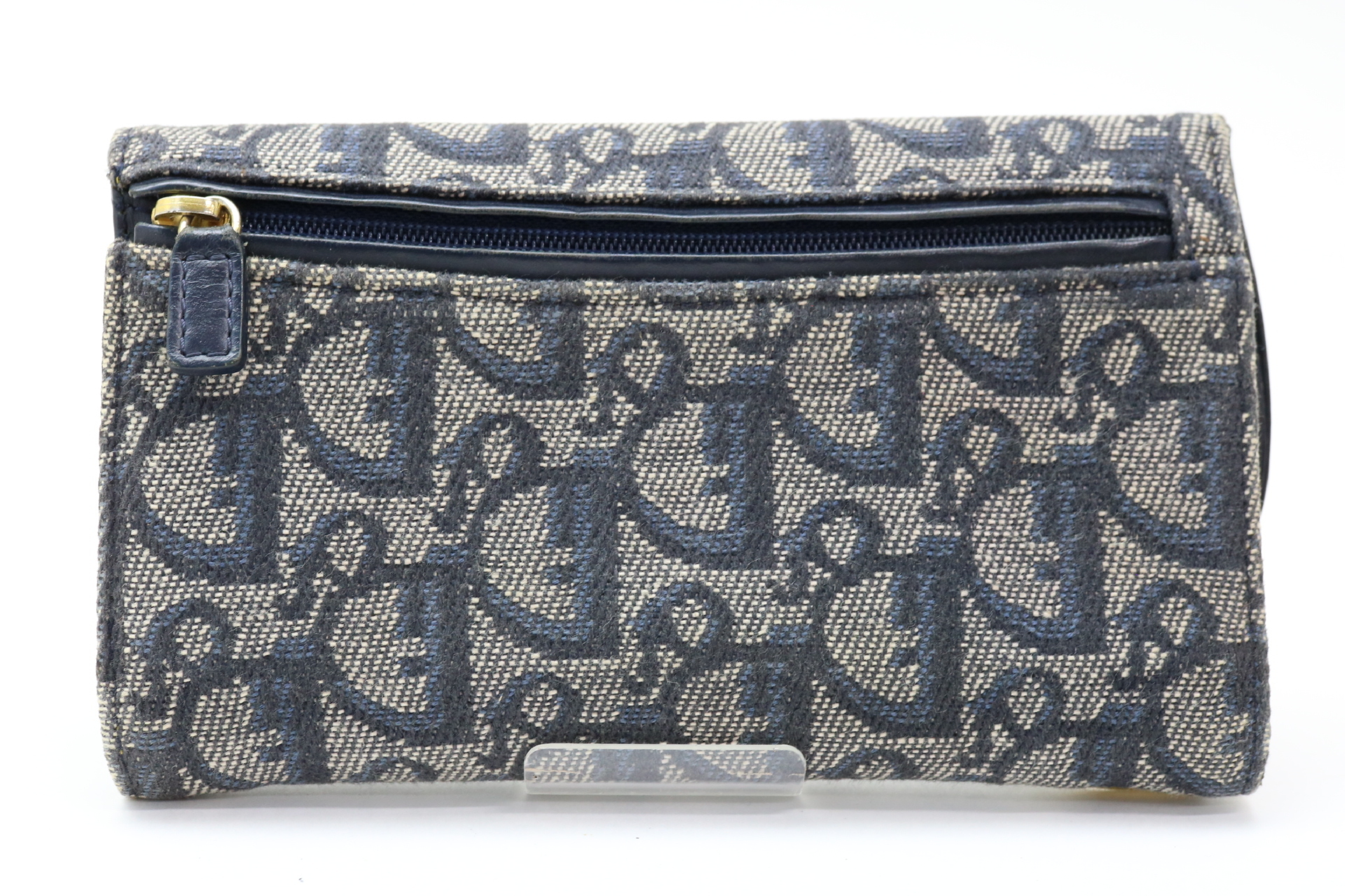 Trotter Saddle Wallet — view 2