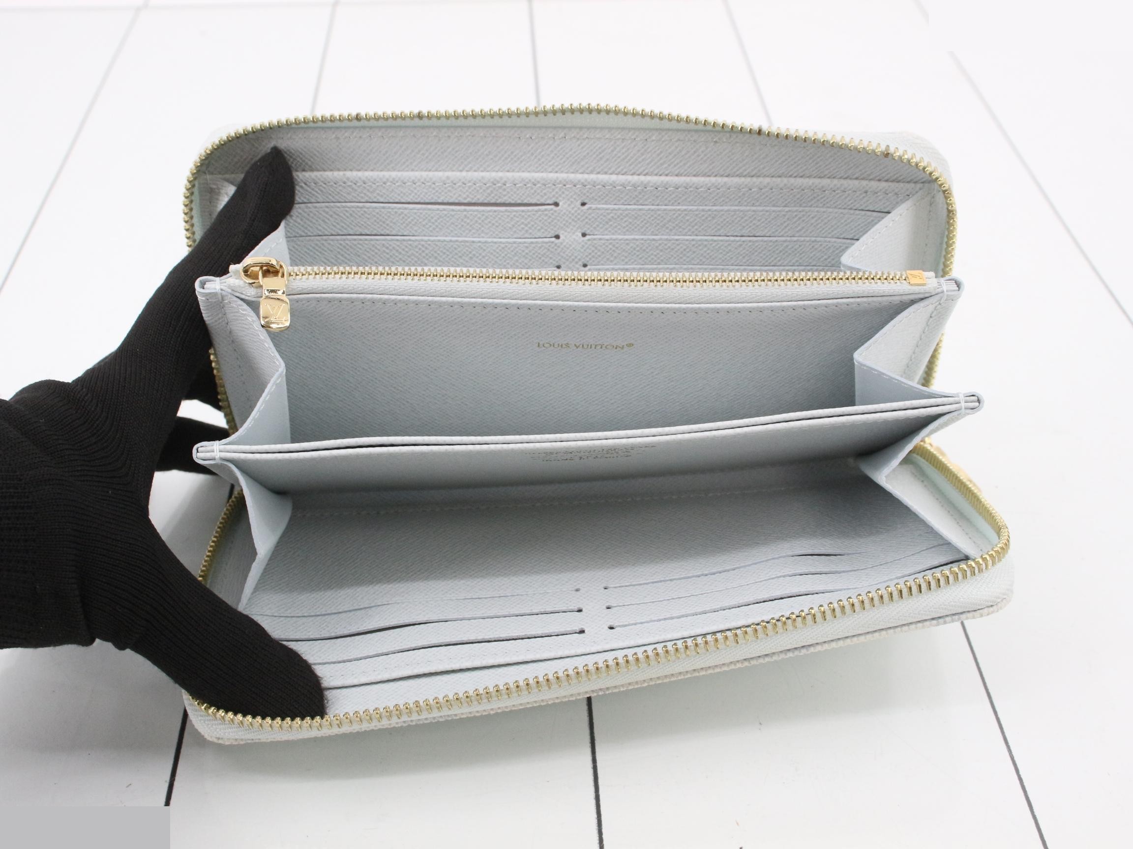 Zippy Wallet — view 4