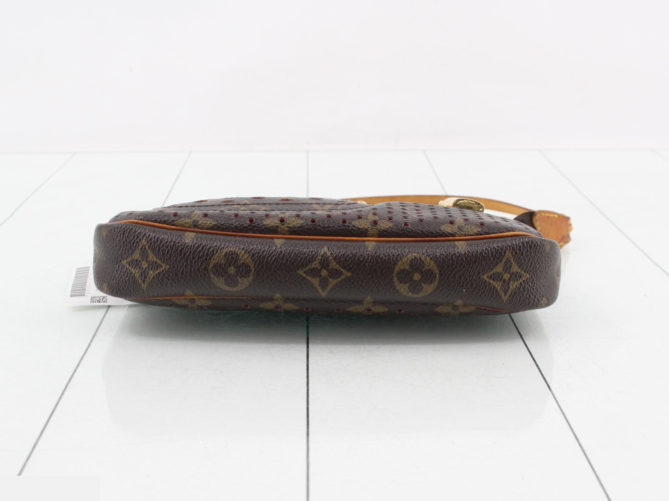 Perfo Pochette Accessoires Monogram M95183 — view 3