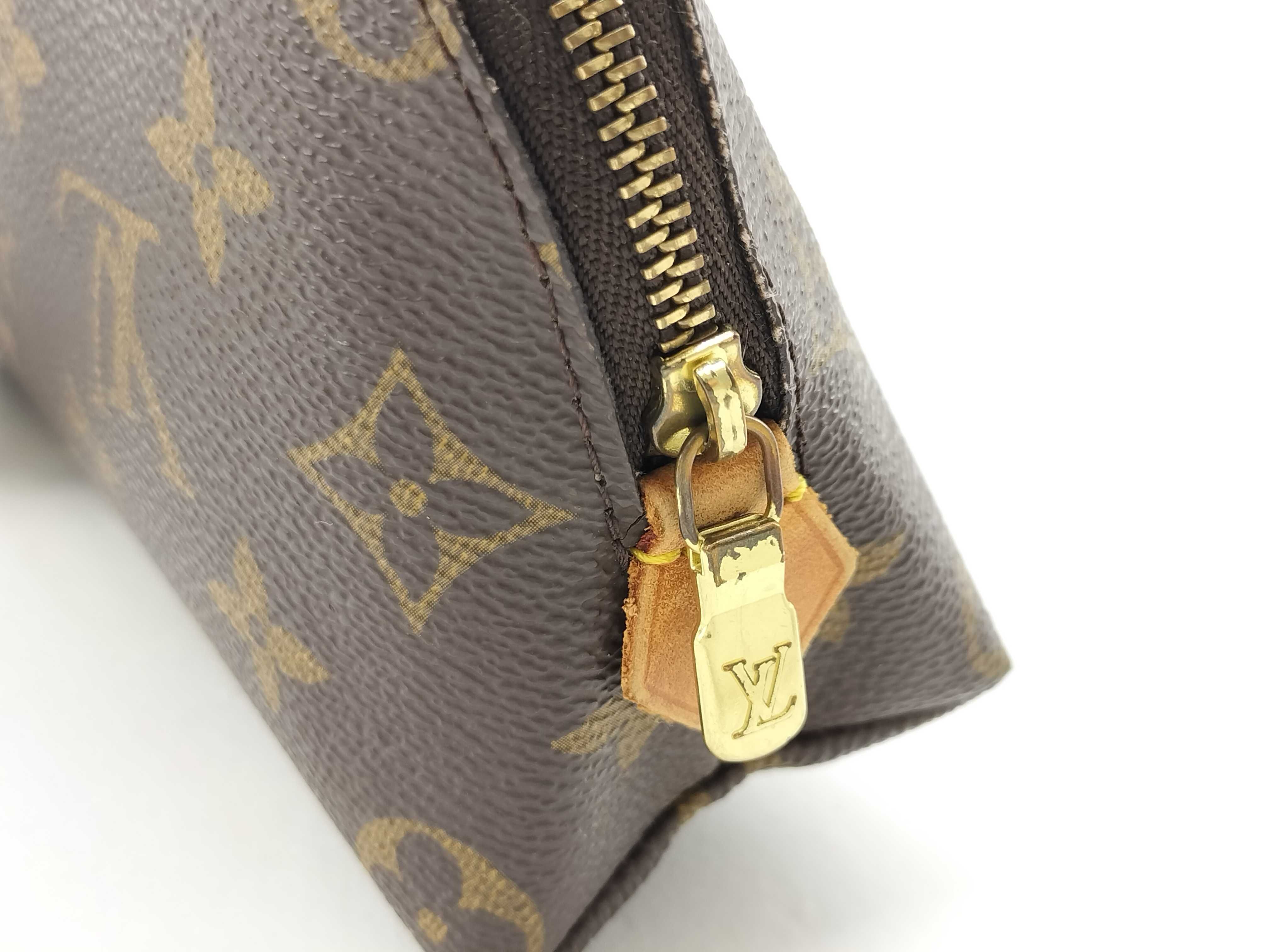 Monogram Louis Vuitton Monogram Pochette Cosmetic PM Pouch (VO8264) Pouch — view 6