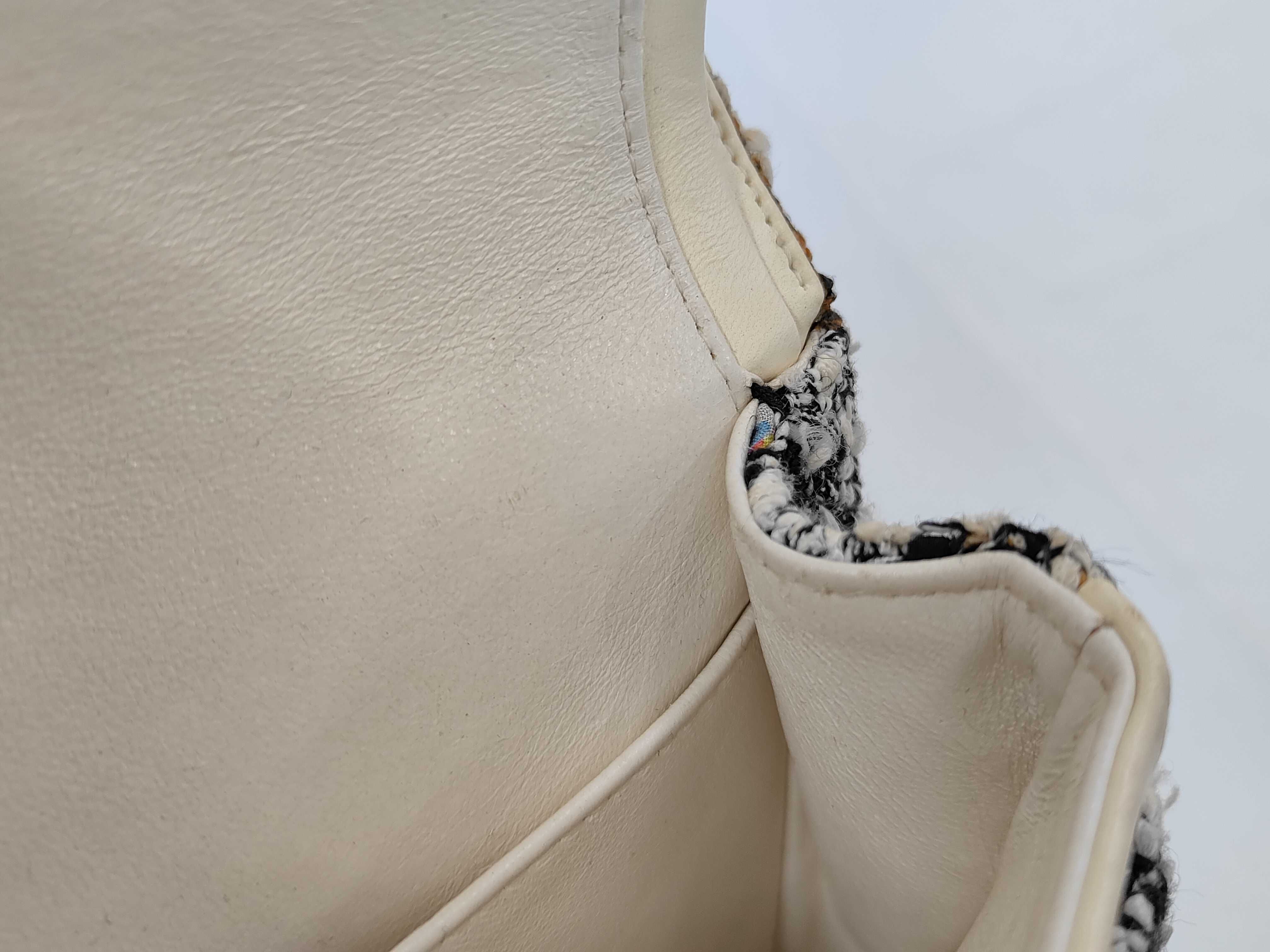 Tweed Matelassé 25 Double Flap Shoulder Bag — view 12