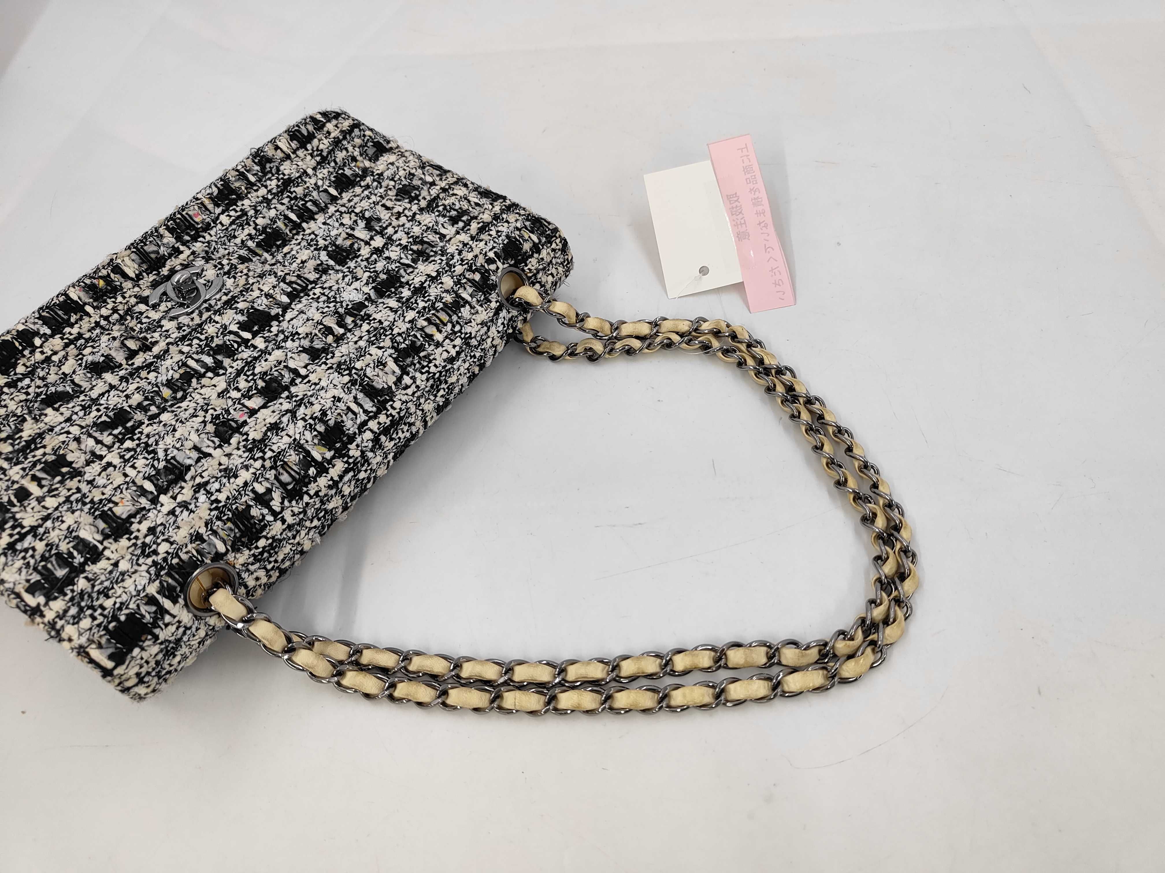 Tweed Matelassé 25 Double Flap Shoulder Bag — view 5