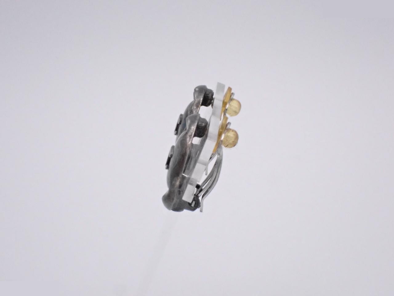 96P Earrings — view 3