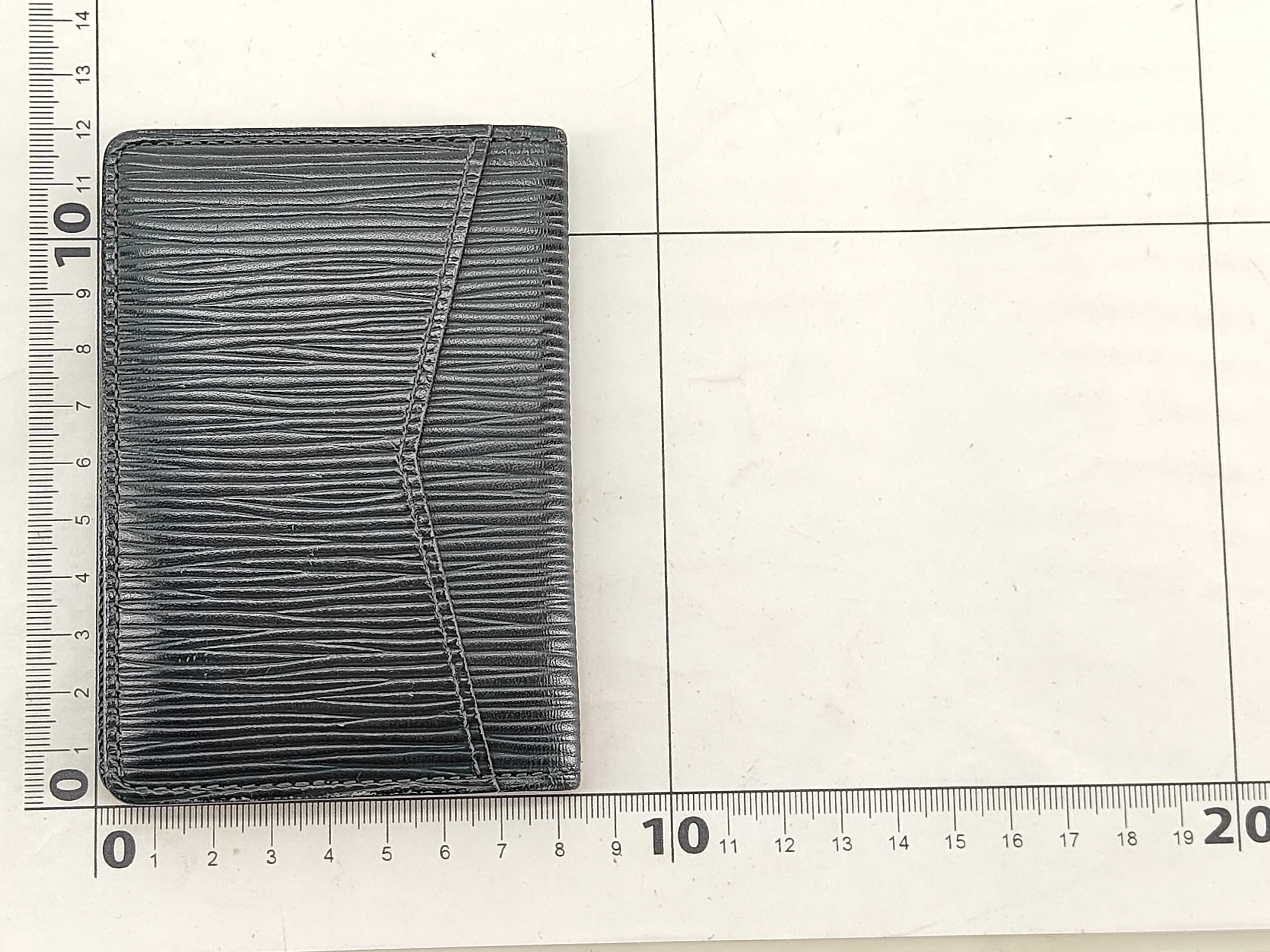 Taiga Louis Vuitton Organizer de Poche Card Case — view 2
