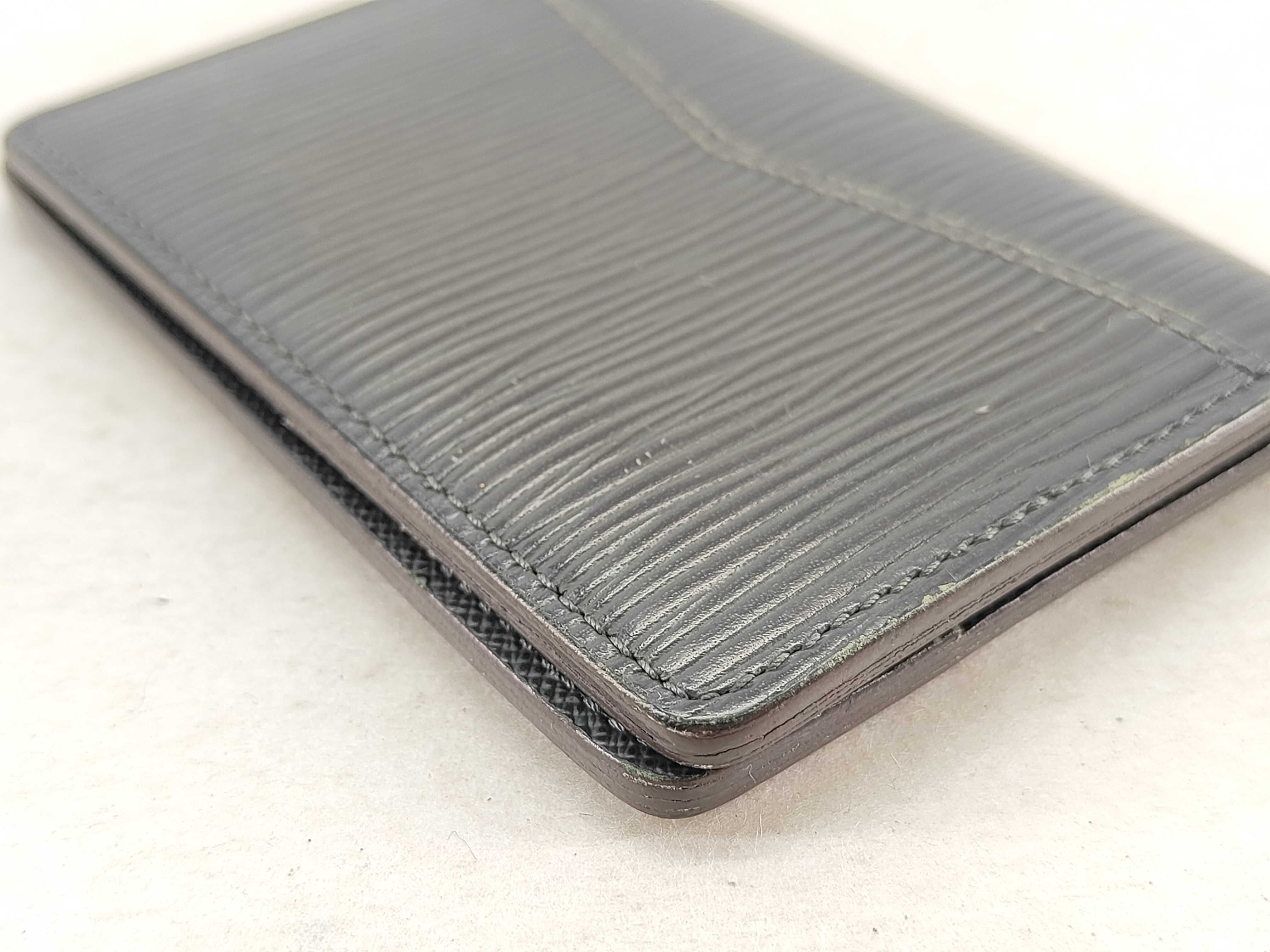 Taiga Louis Vuitton Organizer de Poche Card Case — view 3