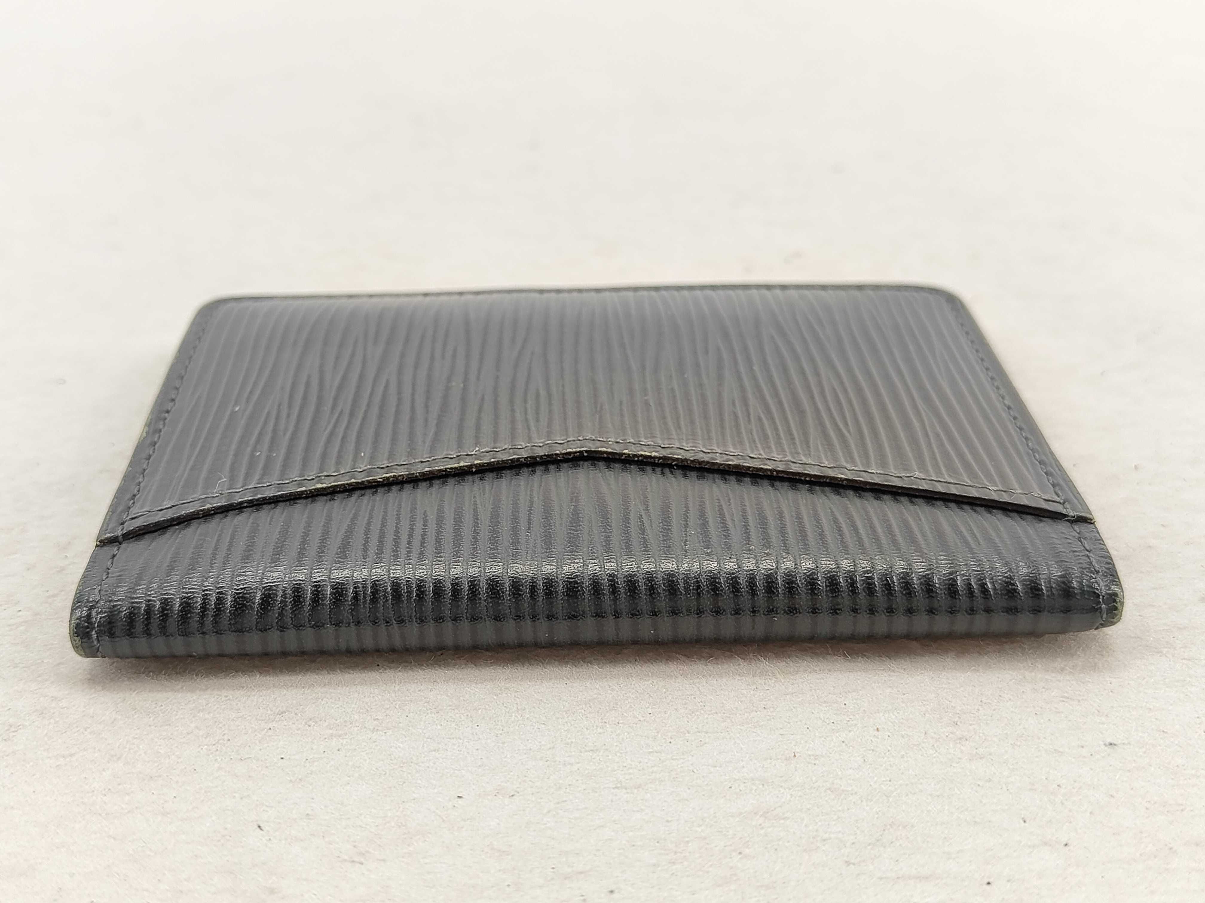Taiga Louis Vuitton Organizer de Poche Card Case — view 5