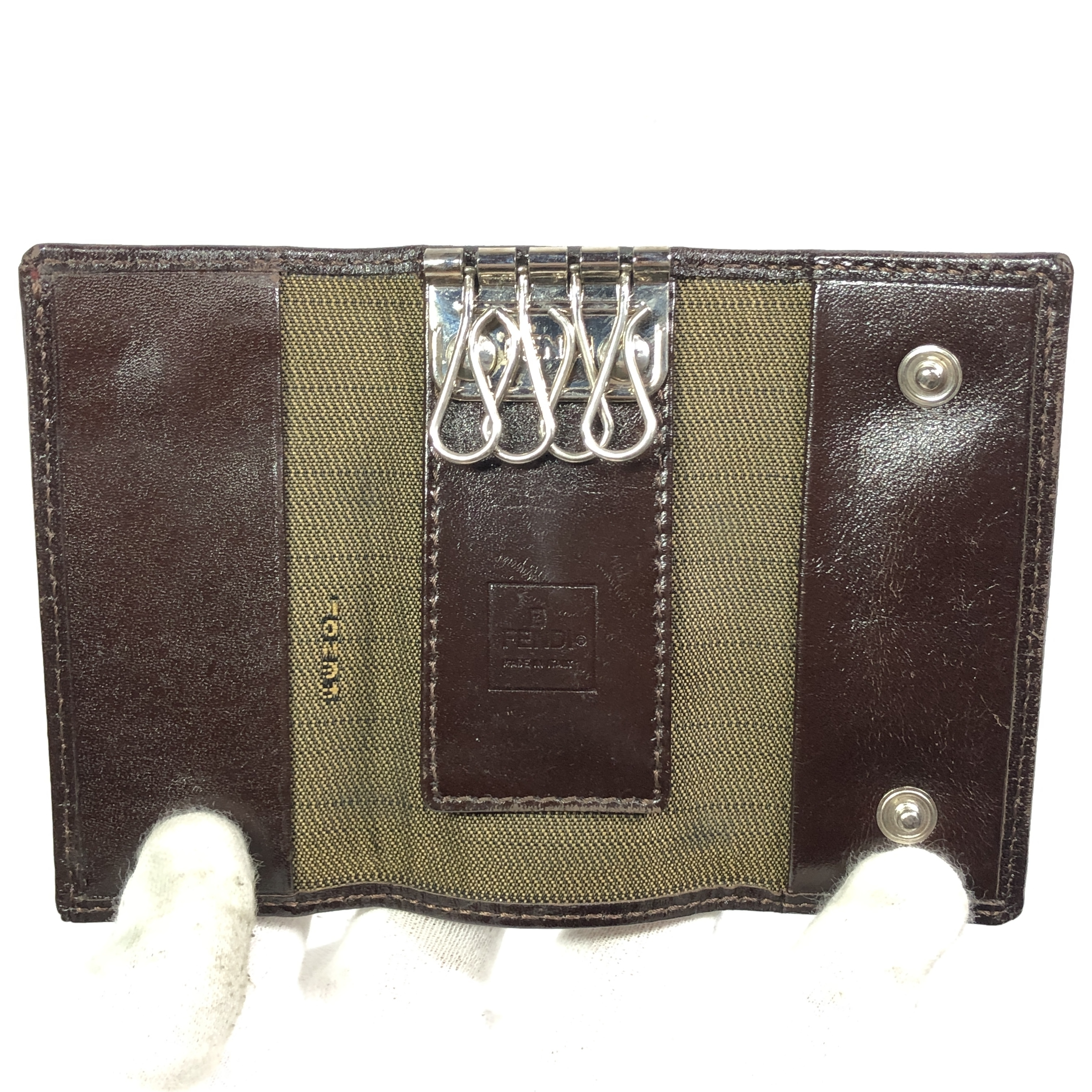 Zucca pattern key case with FF design, 4 hooks, leather and canvas, made in Italy. — view 9