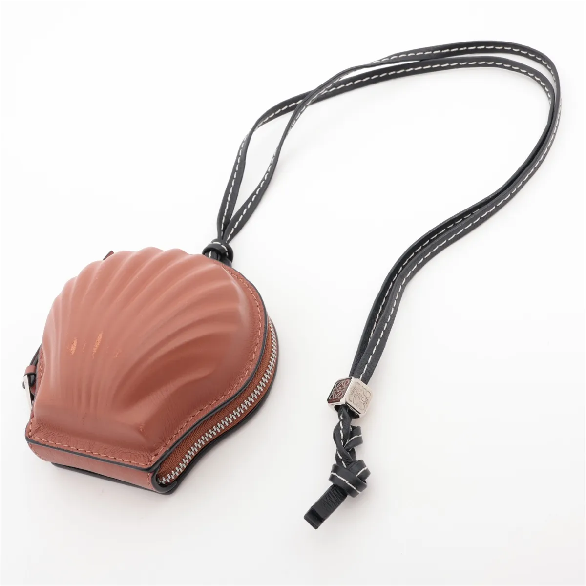 Seashell Leather Pouch Brown — view 4