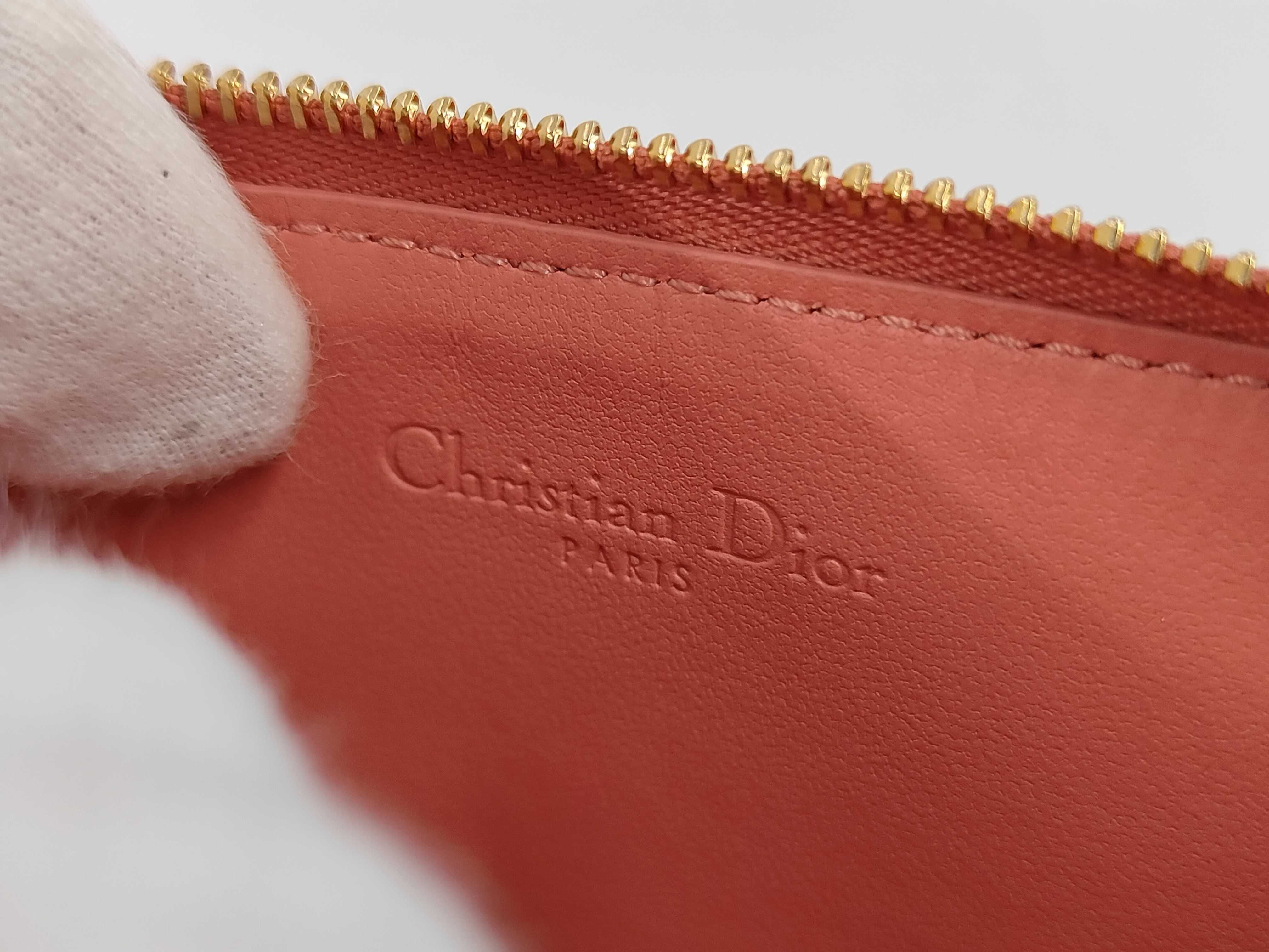 Coin Case — view 9