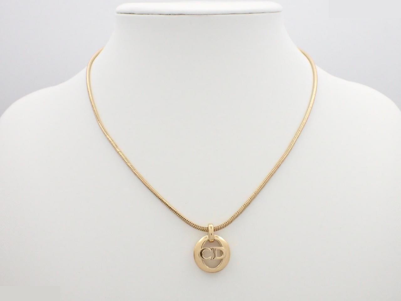 Other lines: Precious metals, necklaces, pendants — view 3