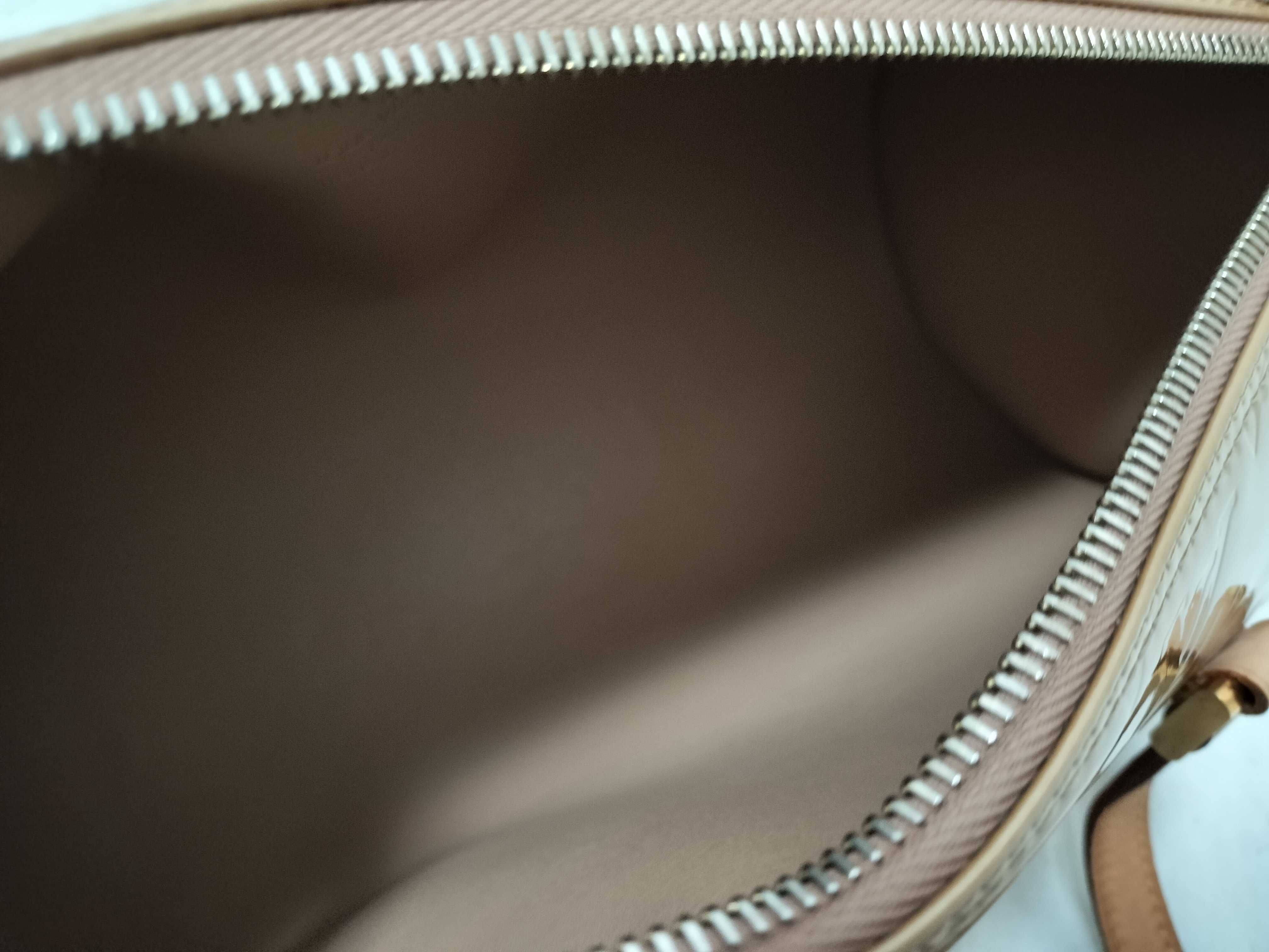 Vernis Bedford M91329 VI0015 Beige Handbag — view 10