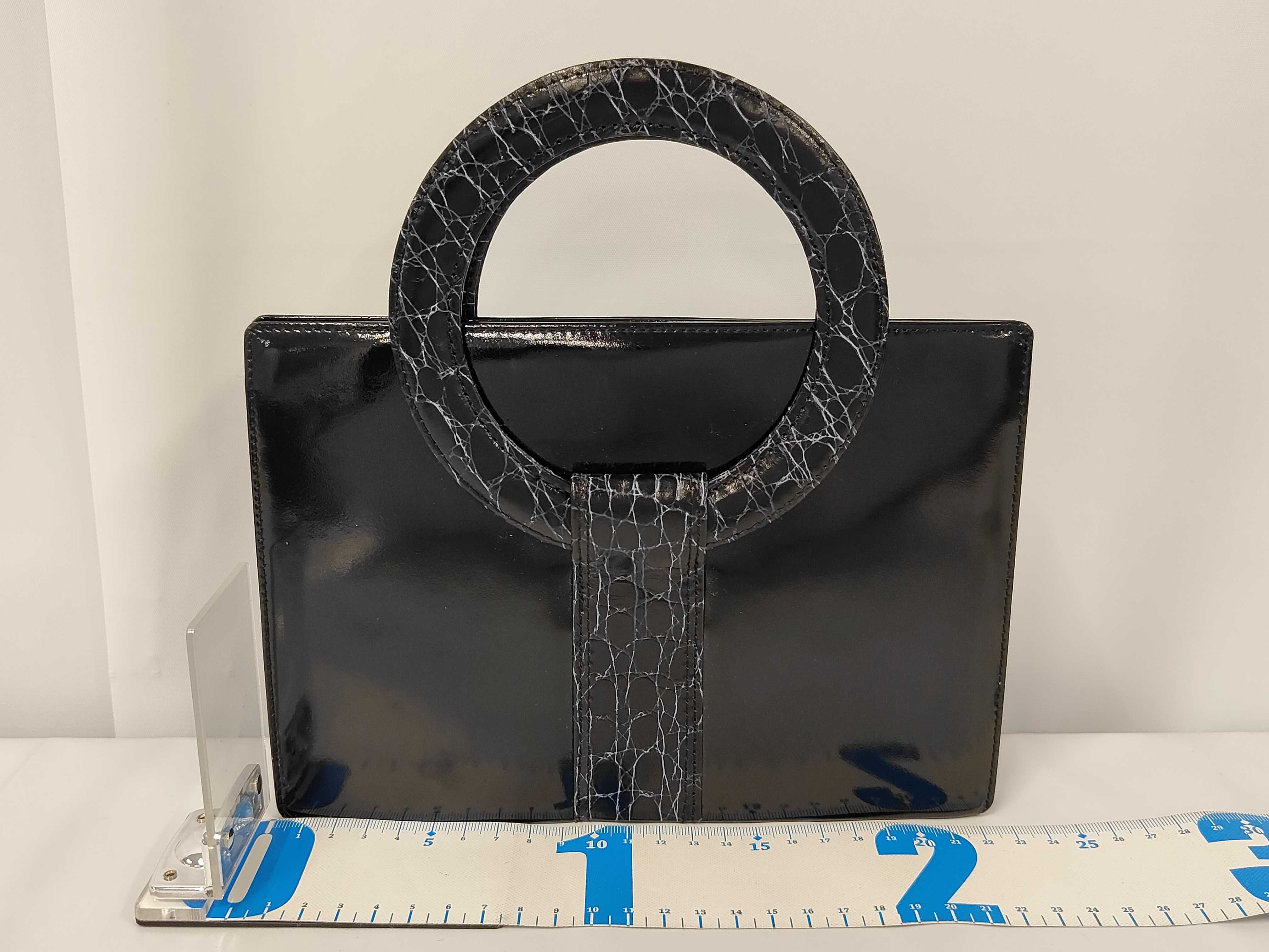 handbag — view 2