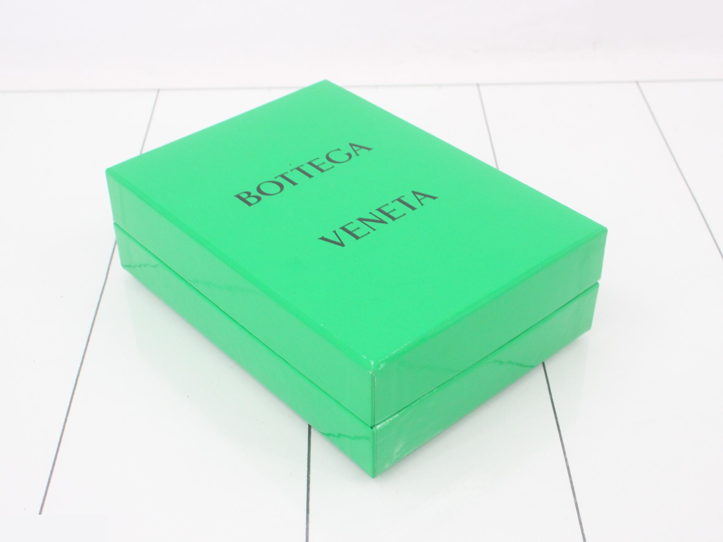 Intrecciato (bags) and wallets — view 5