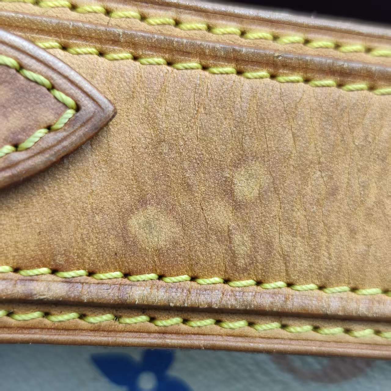 【*Shipped from: China*】LOUIS VUITTON NeoNoe PU Shoulder Bag — view 10