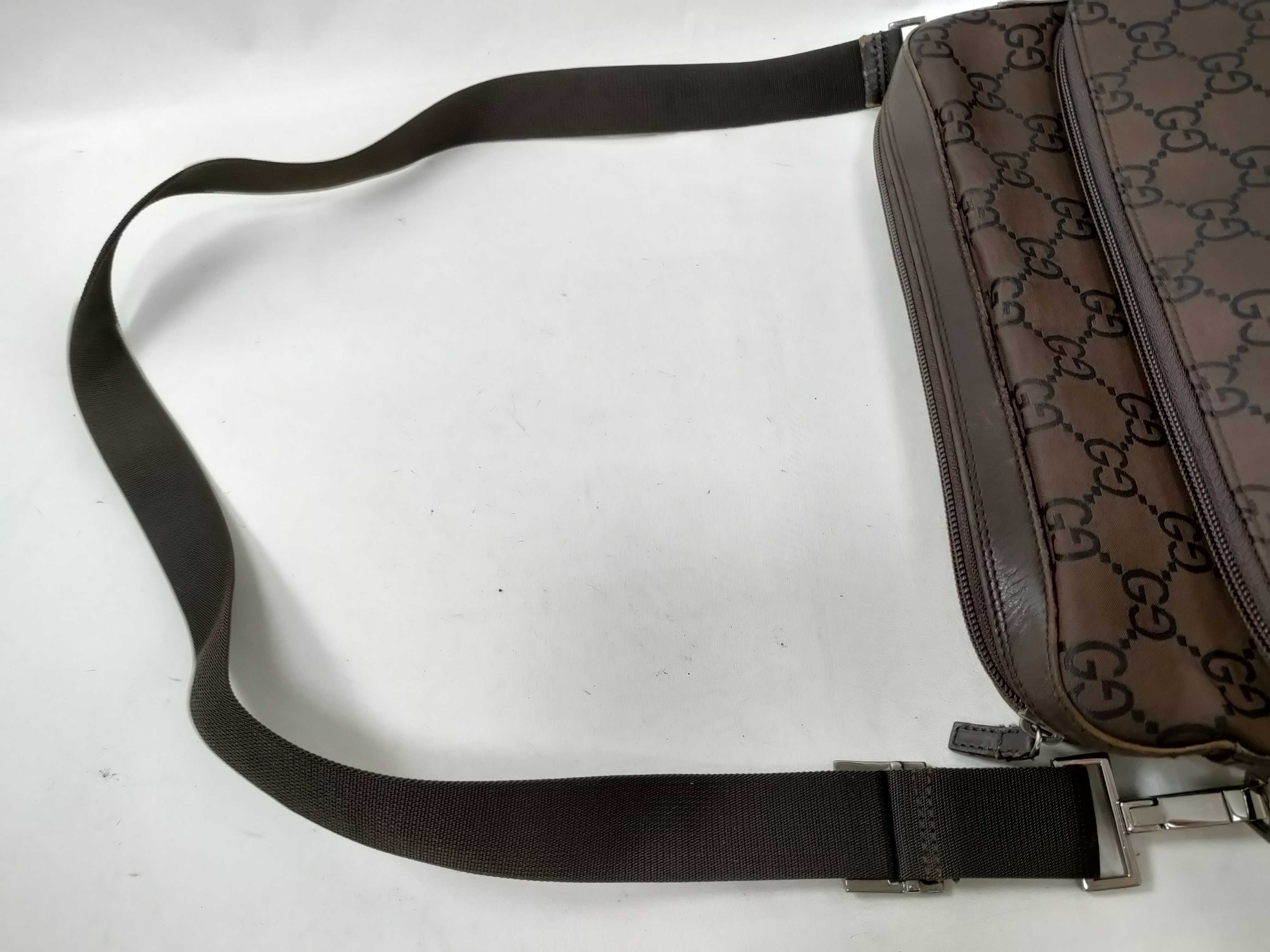 GG Shoulder Bag, Crossbody Bag, Messenger Bag — view 3