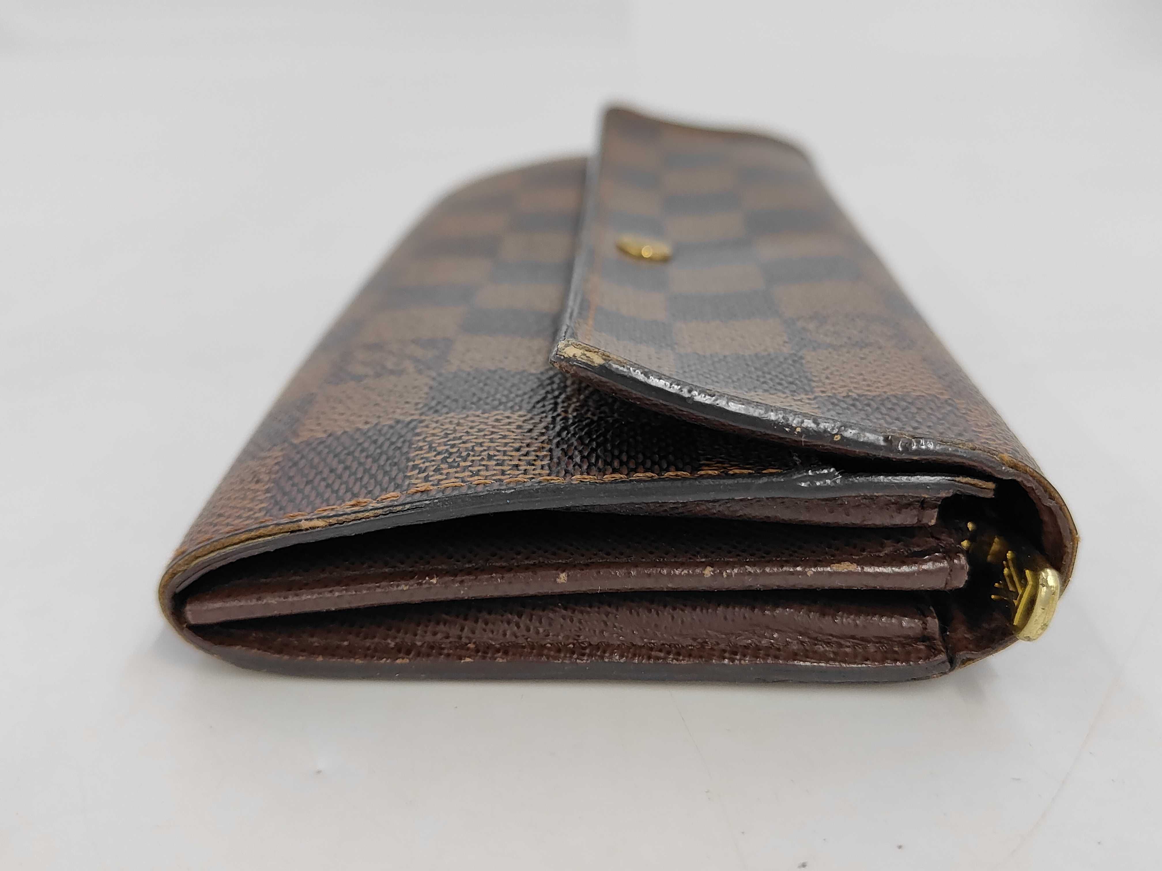 LV wallet — view 4