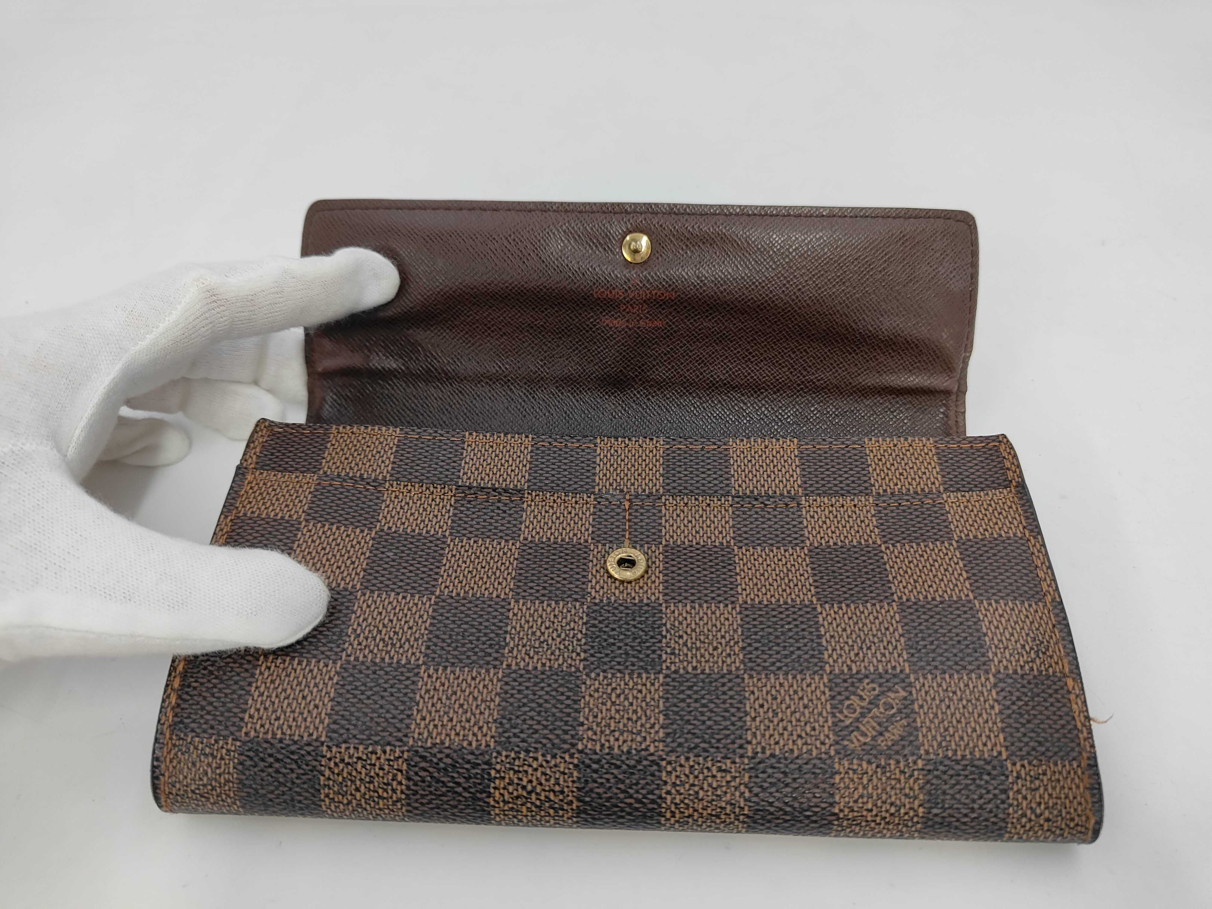 LV wallet — view 7