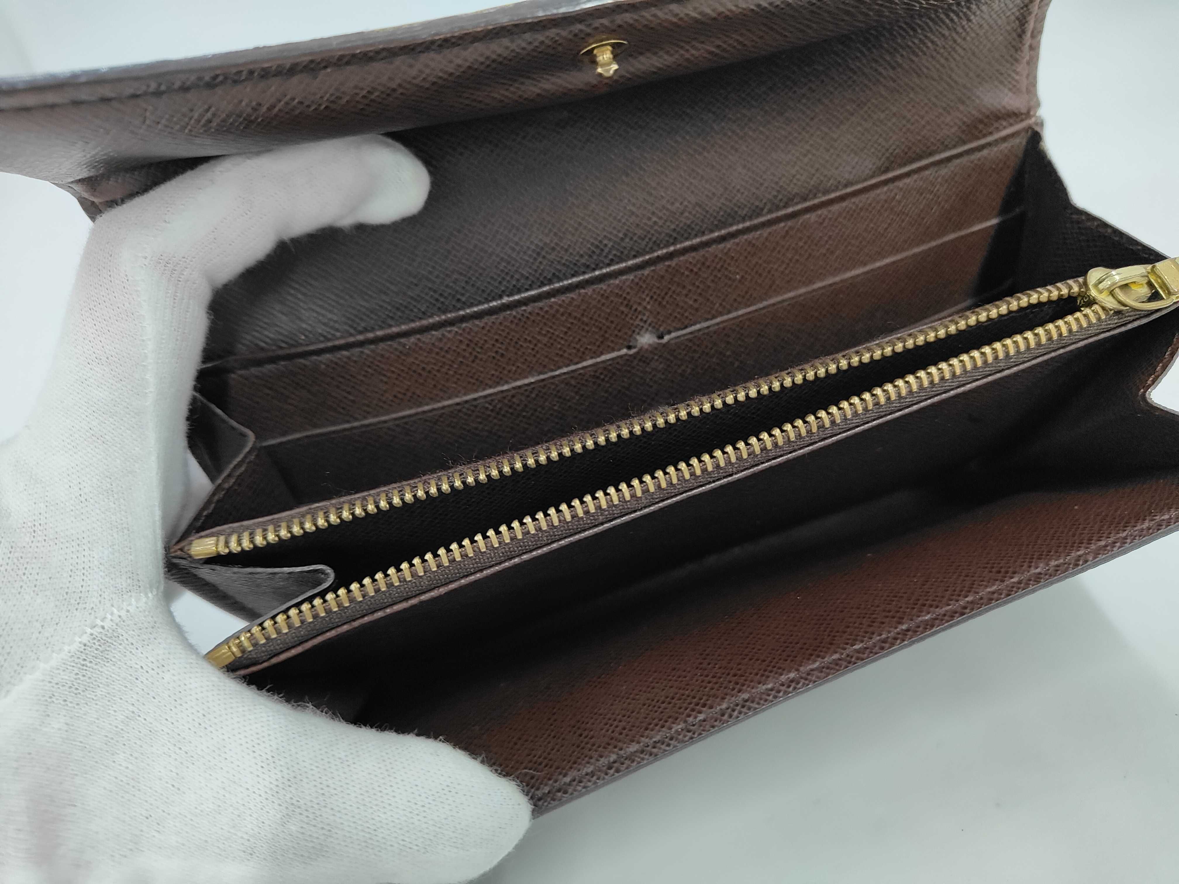 LV wallet — view 8