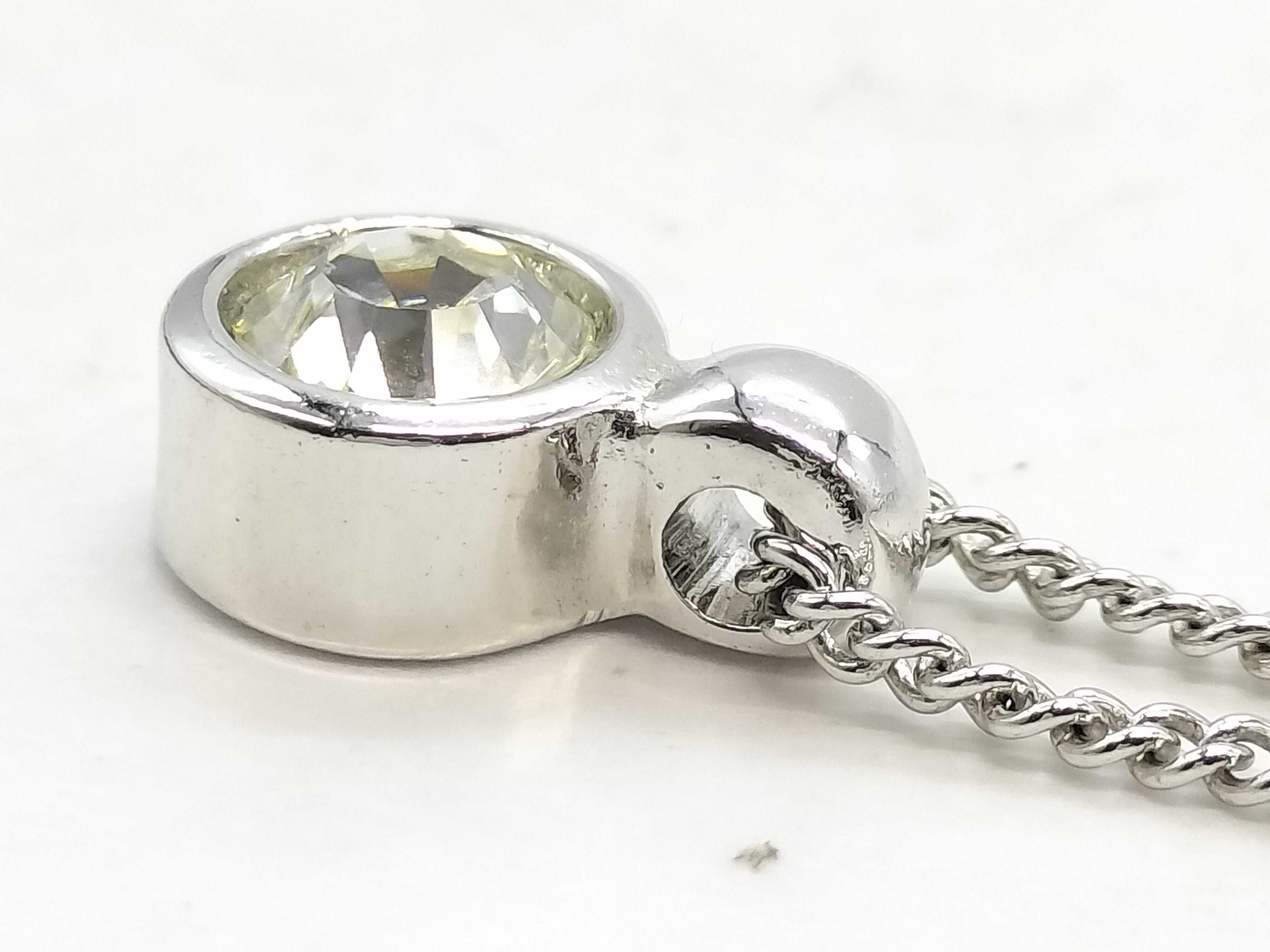 1P Necklace — view 8