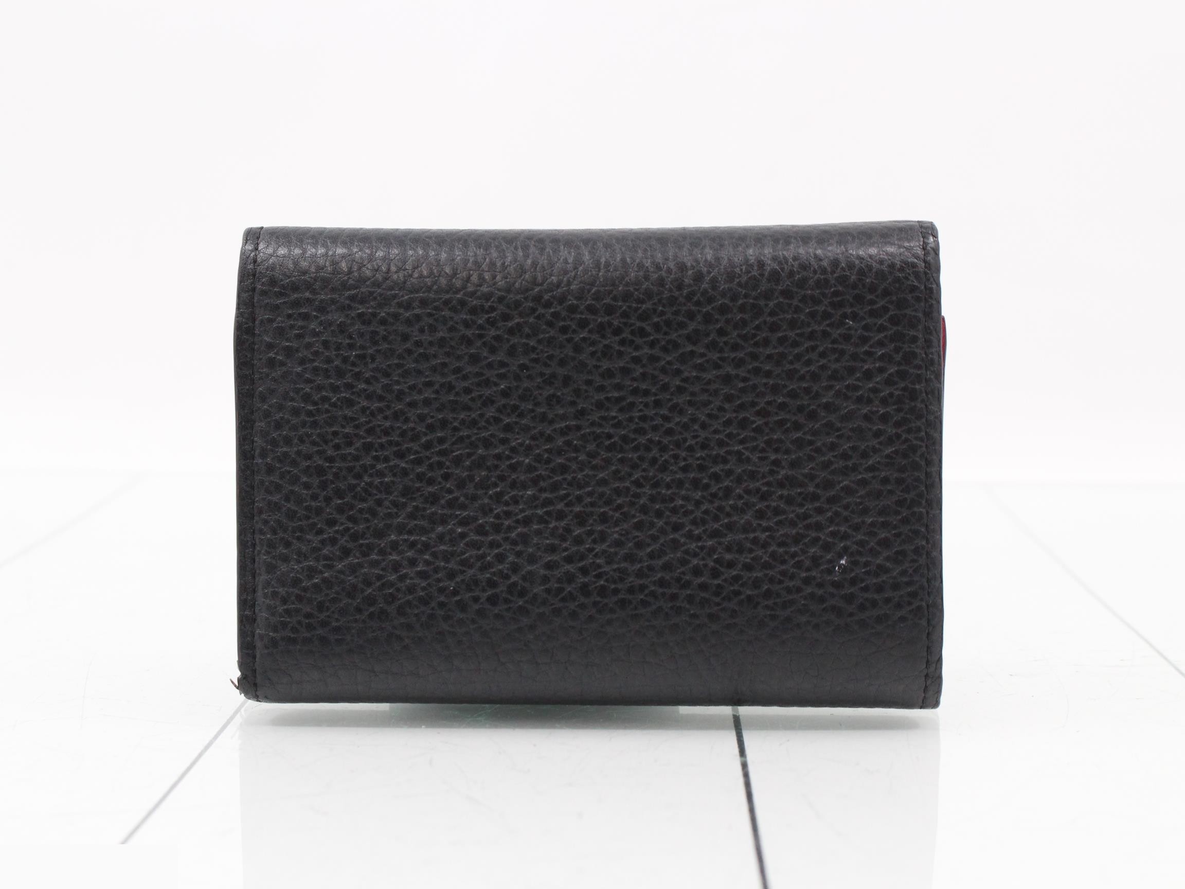 Folding wallet — view 2