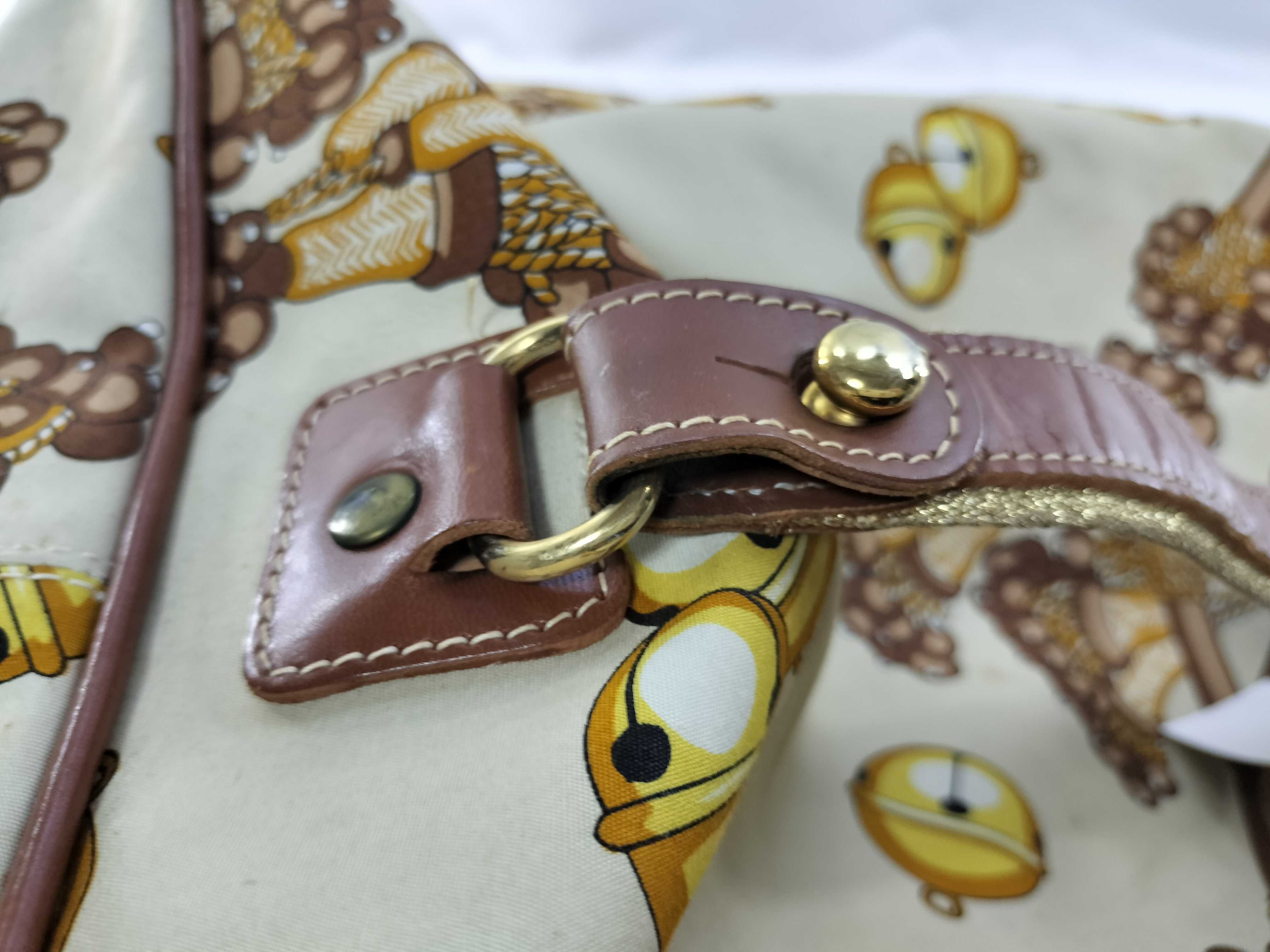Vintage One-Shoulder Canvas Shoulder Bag with Bell Pattern — view 6