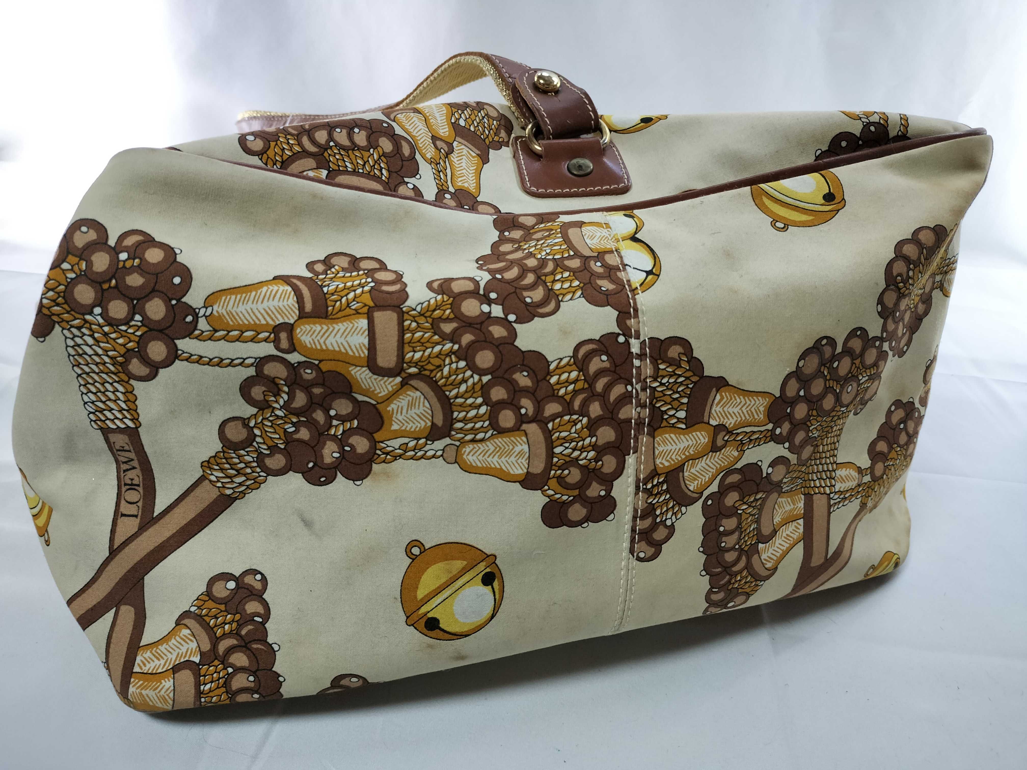Vintage One-Shoulder Canvas Shoulder Bag with Bell Pattern — view 8