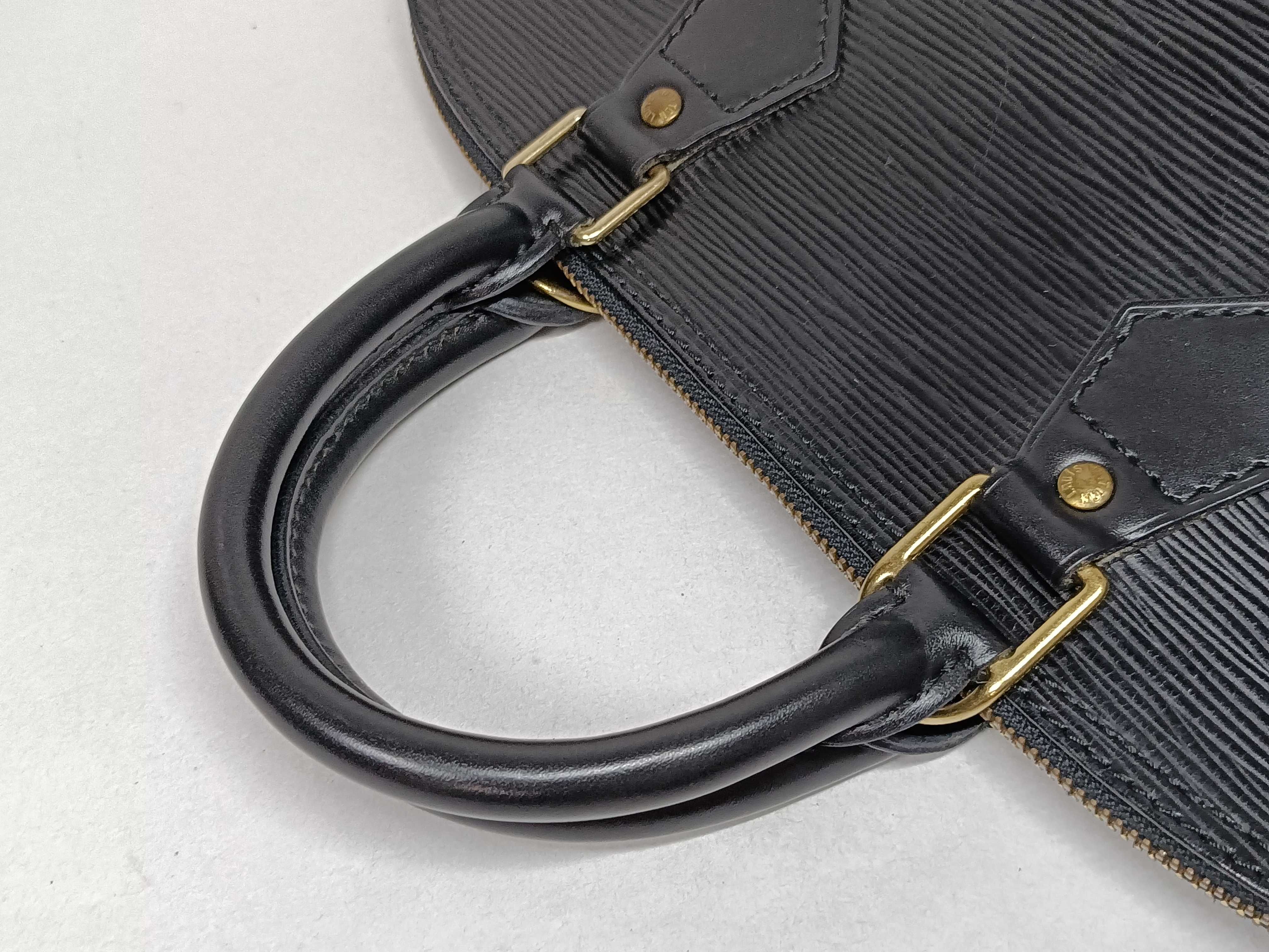Epi Alma PM Noir Handbag — view 3