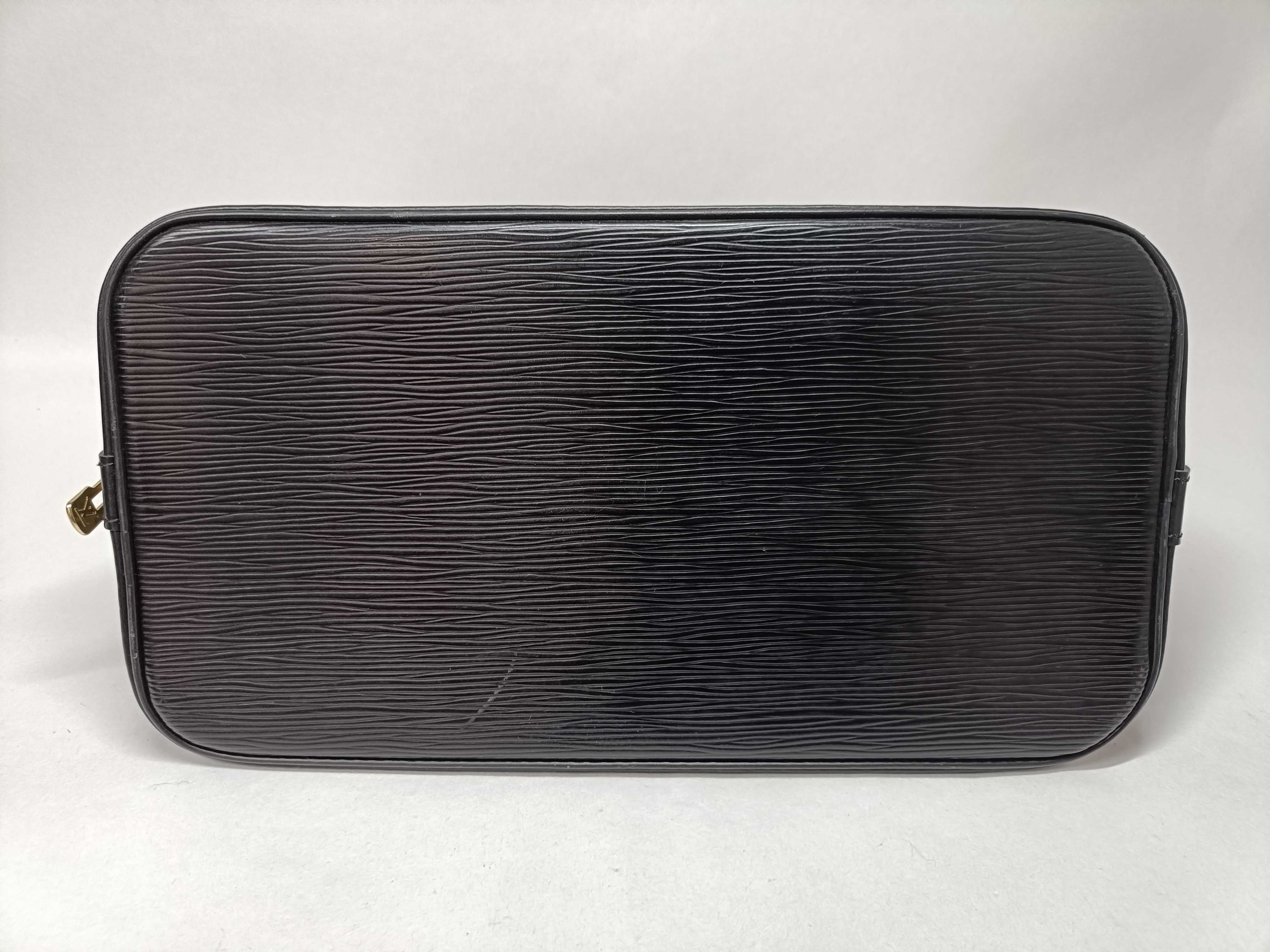 Epi Alma PM Noir Handbag — view 7