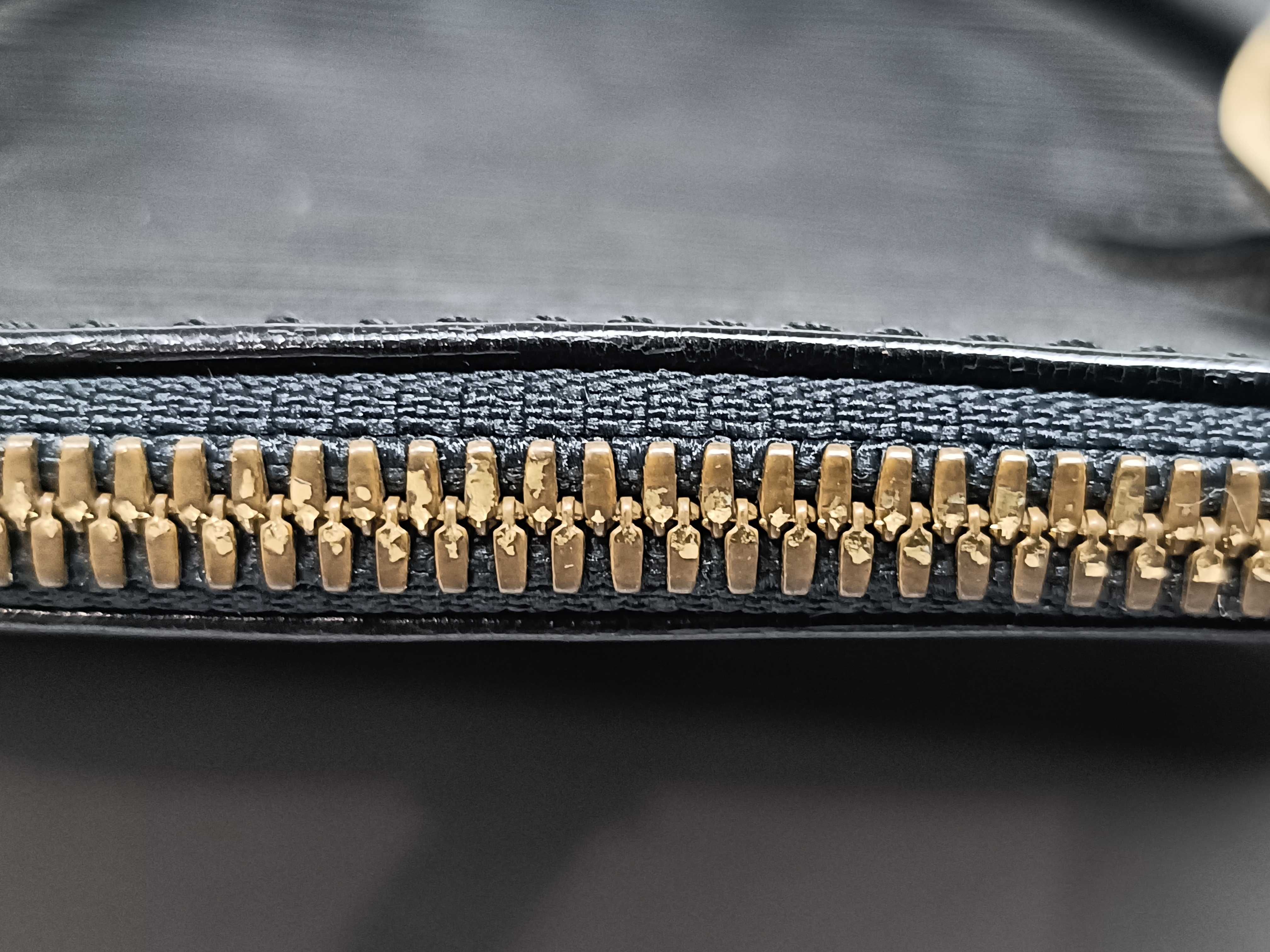 Epi Alma PM Noir Handbag — view 10