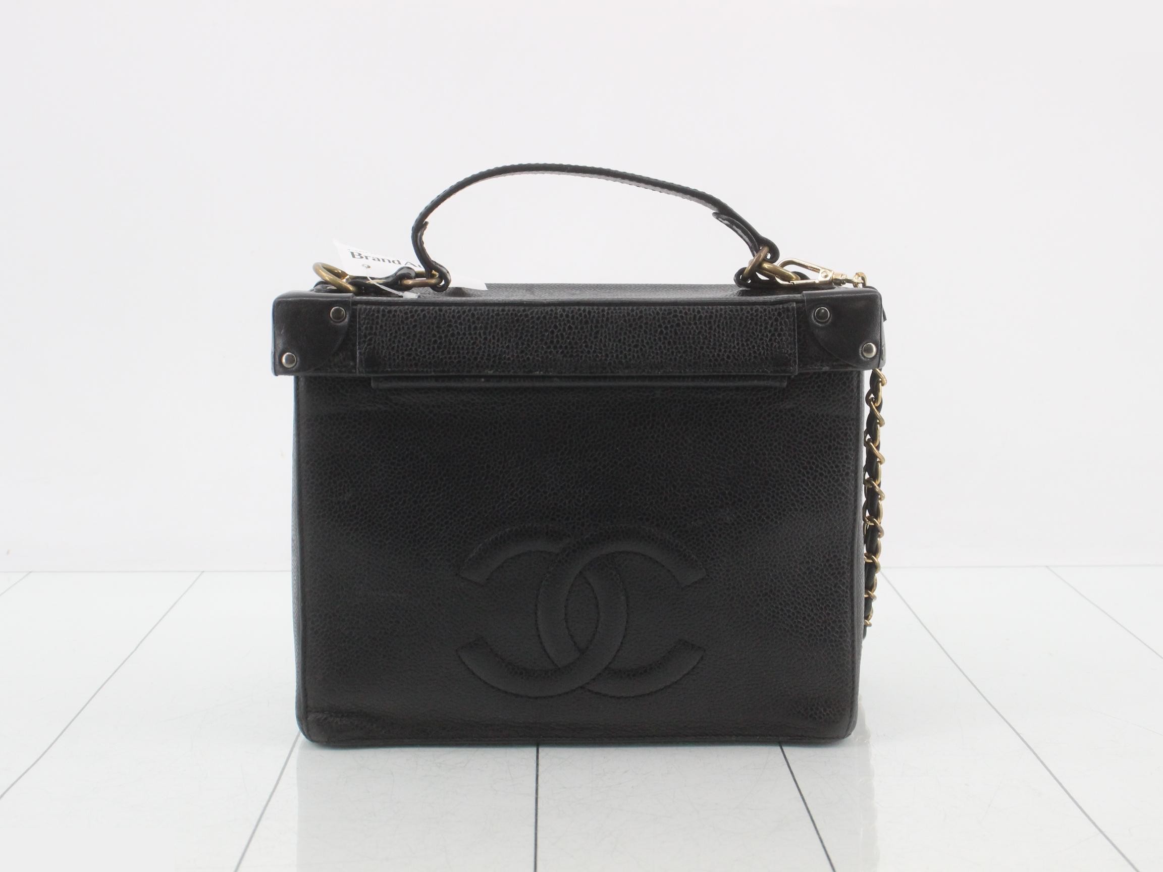 Caviar Skin Vanity Case (2-Way) — view 2