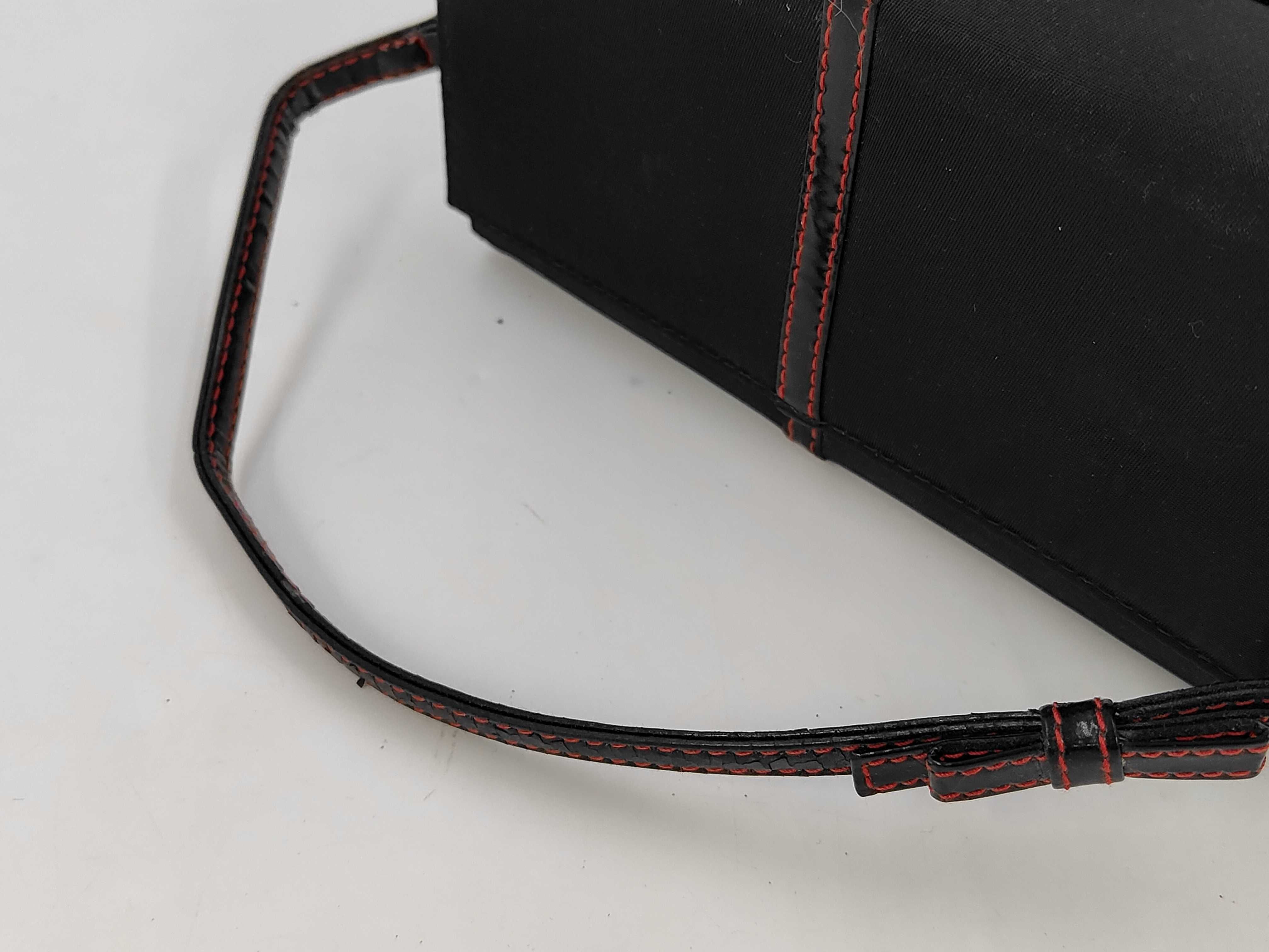 Box Vanity Pouch Ribbon Handbag — view 3