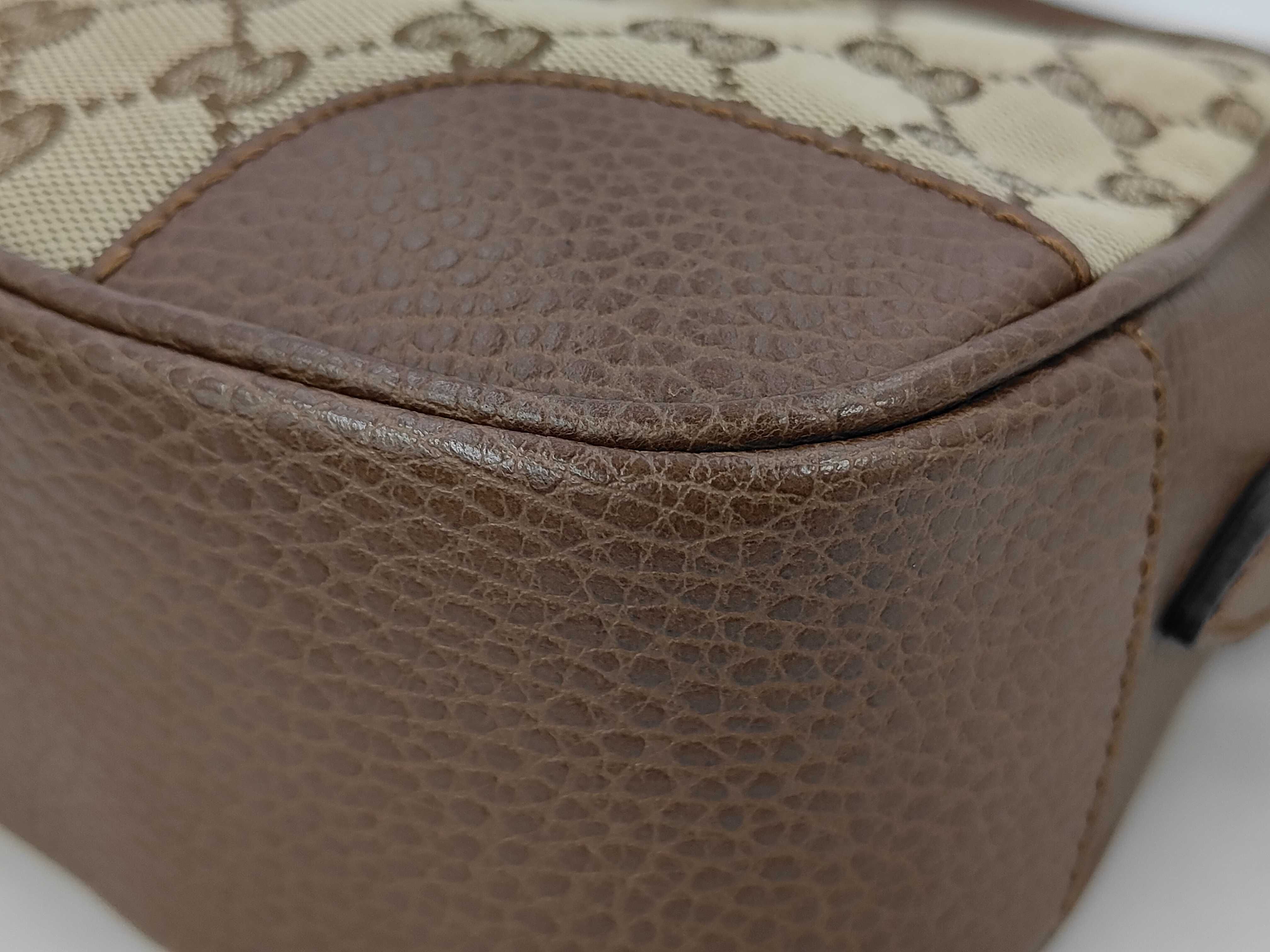 GG Canvas Brown Camera Bag Shoulder Bag — view 3