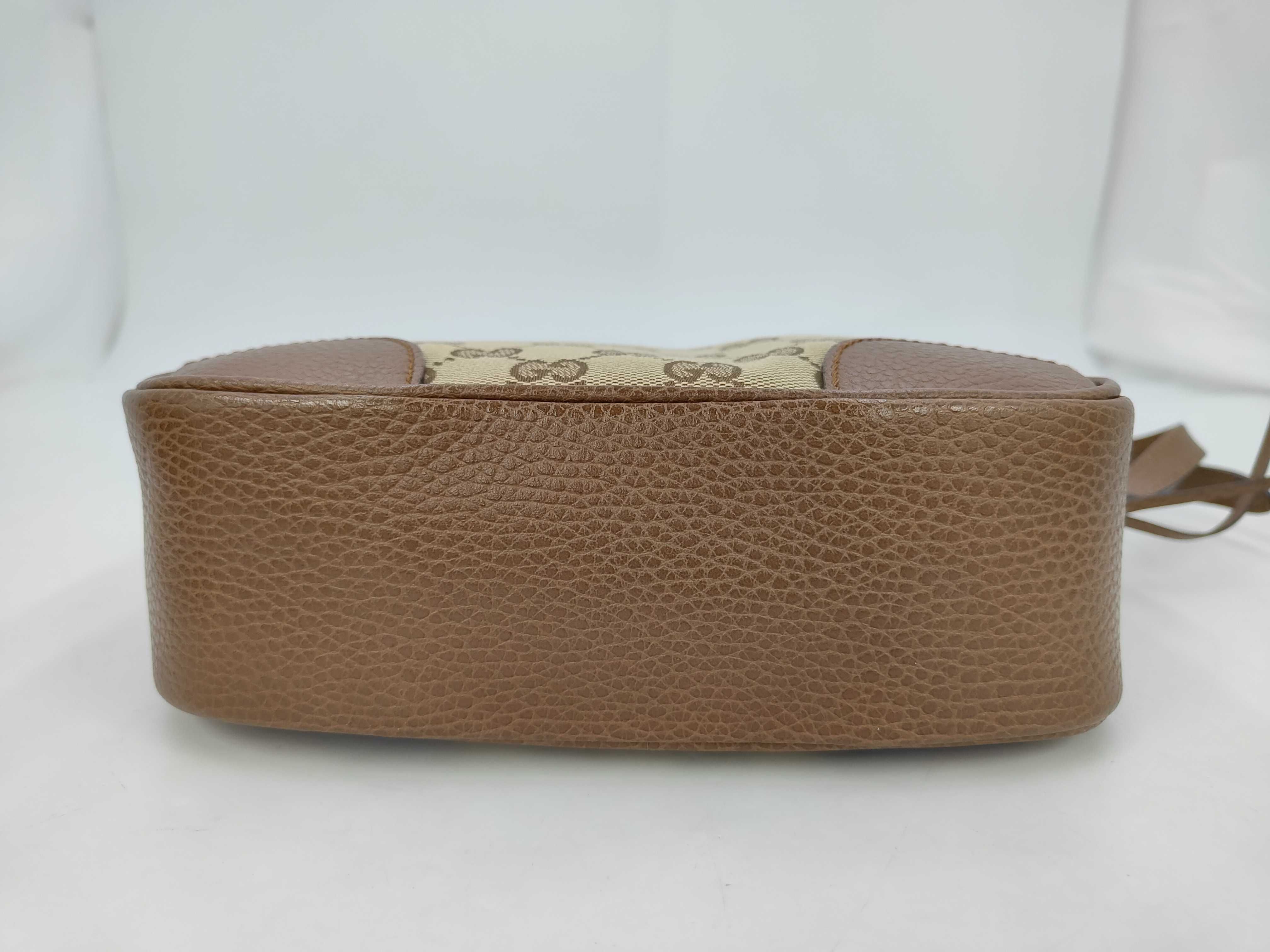 GG Canvas Brown Camera Bag Shoulder Bag — view 4